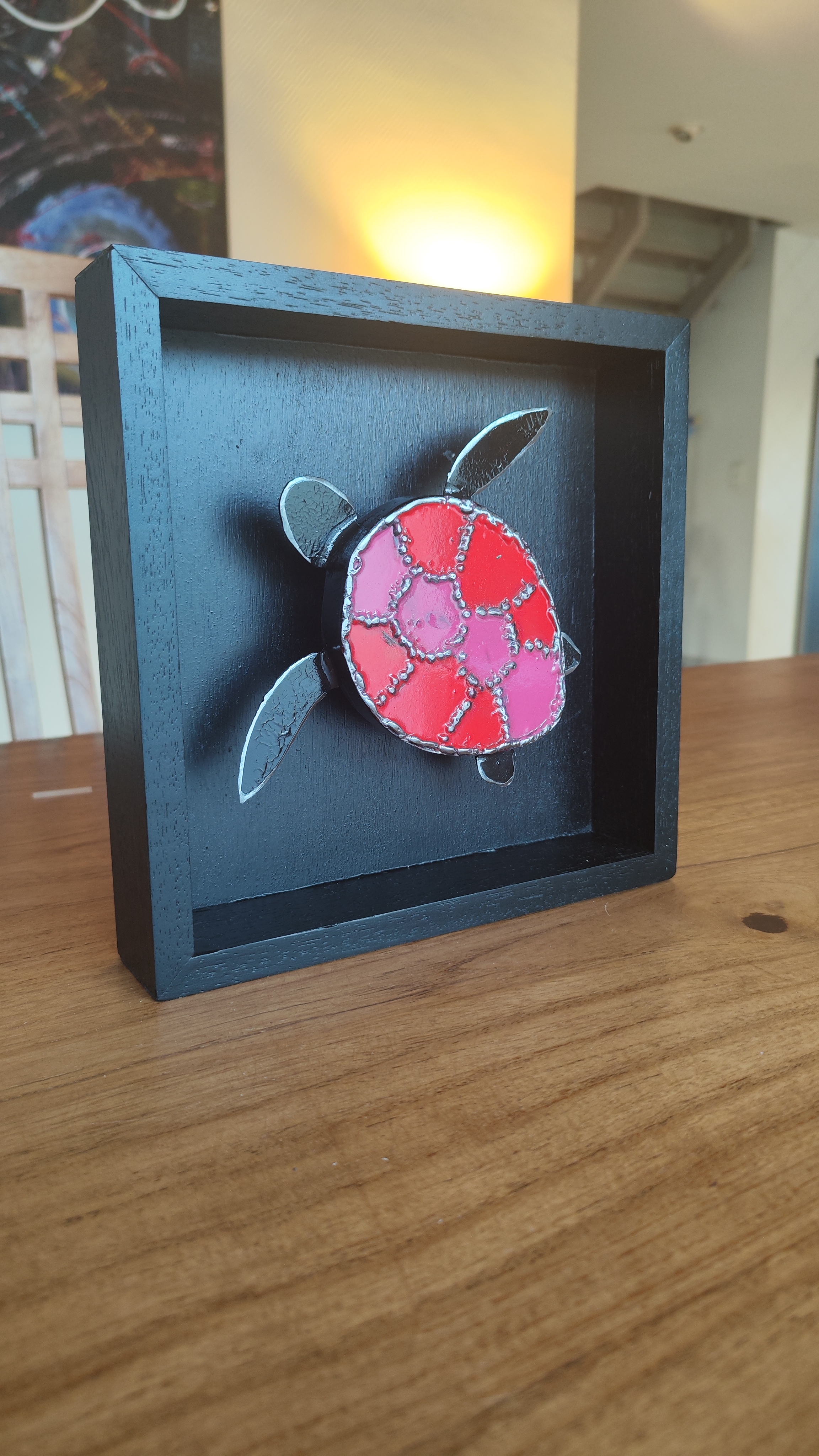 Tableau de tortue en métal cadre bois