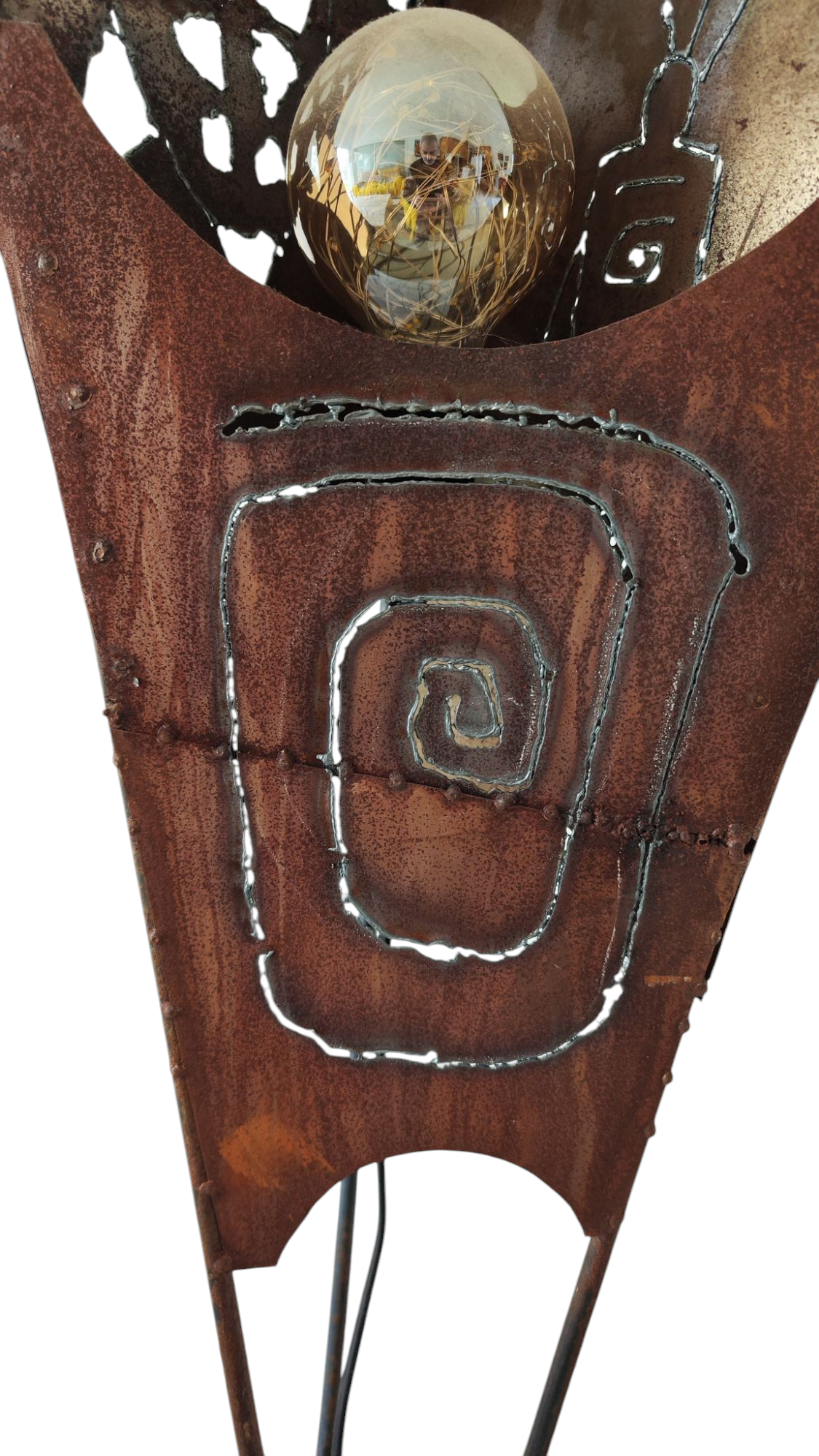 Lampe en métal recyclé 