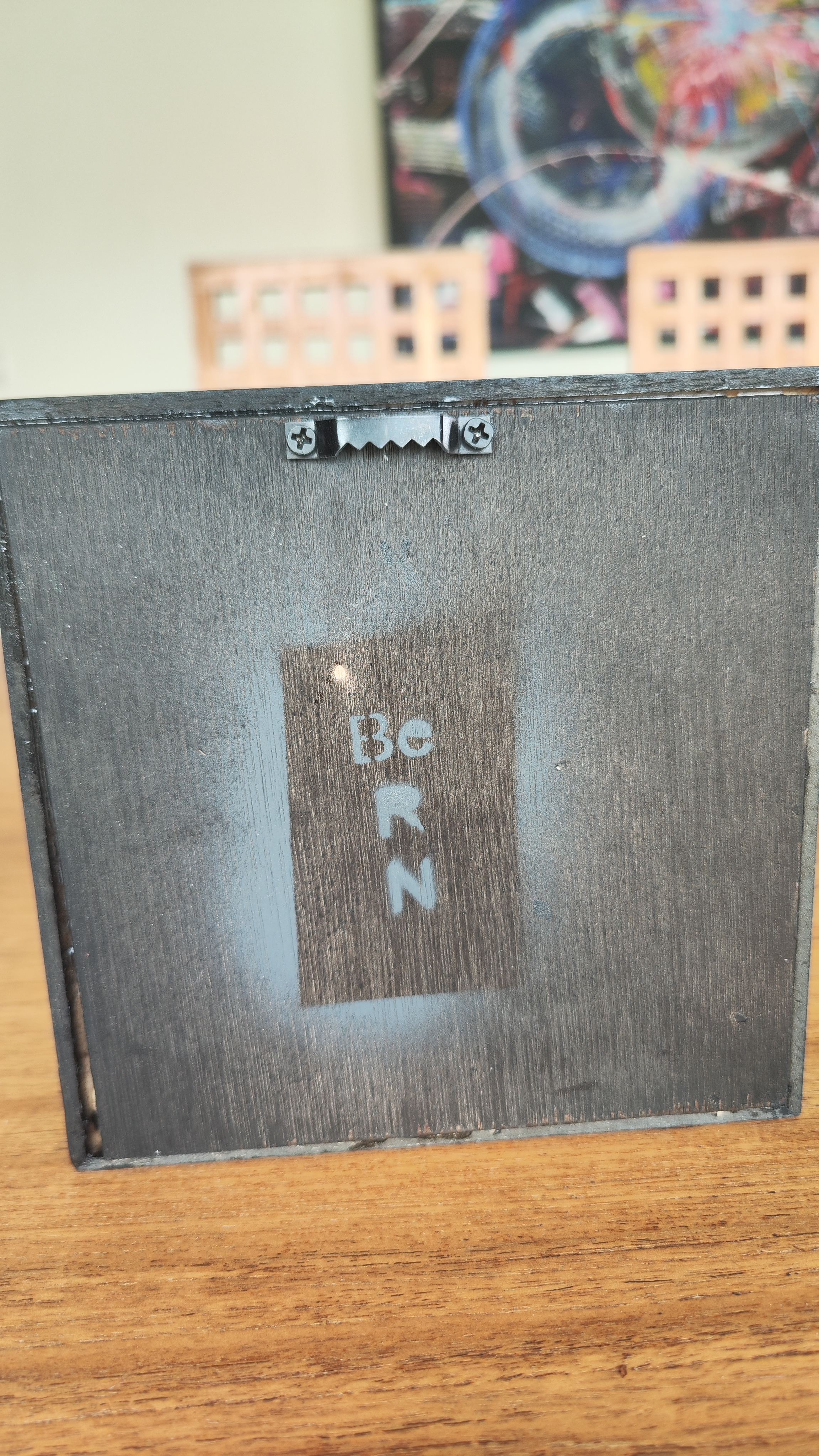 Tableau de tortue en métal cadre bois 