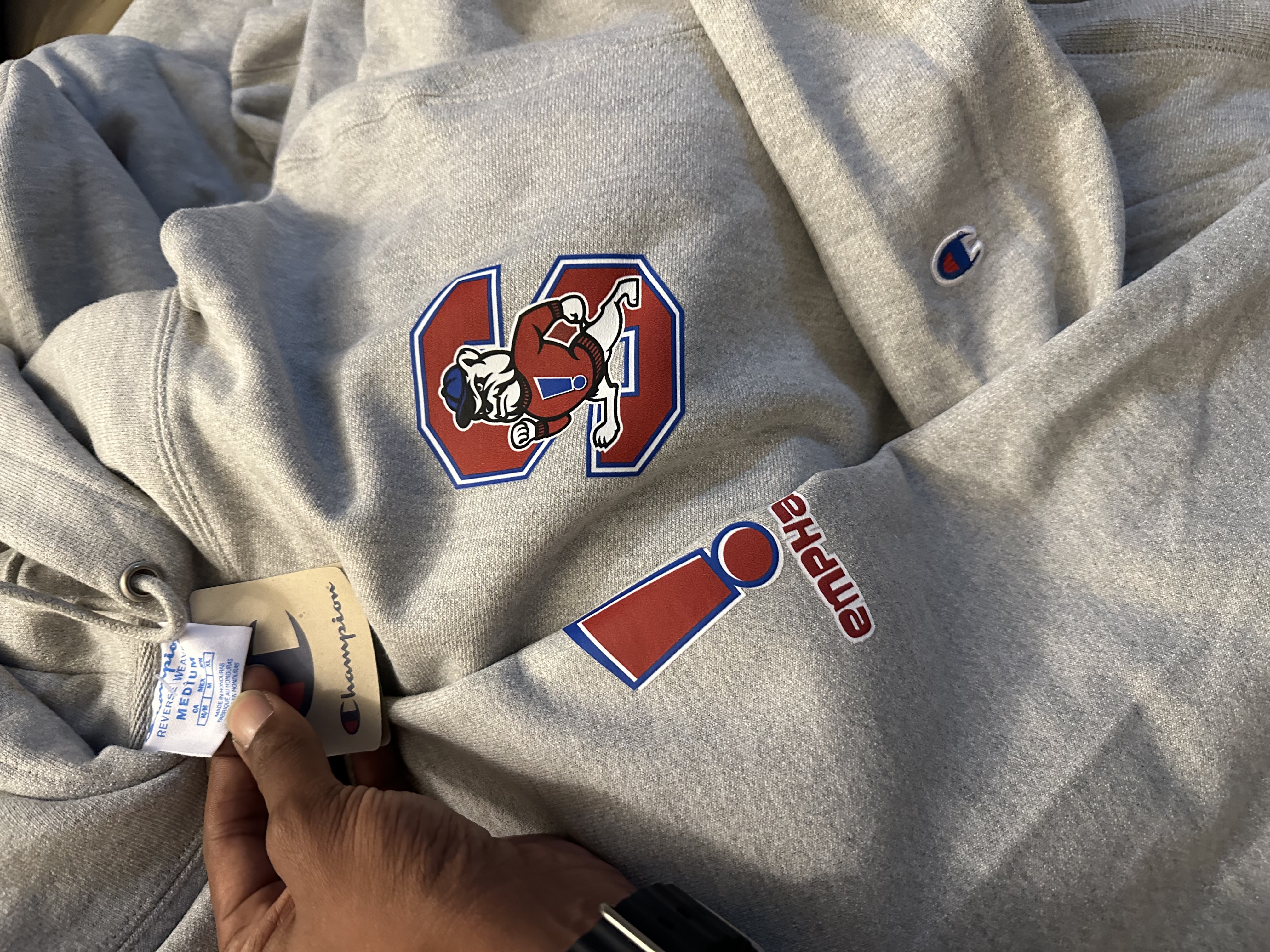 On the yard collection T-Shirts & Hoodies