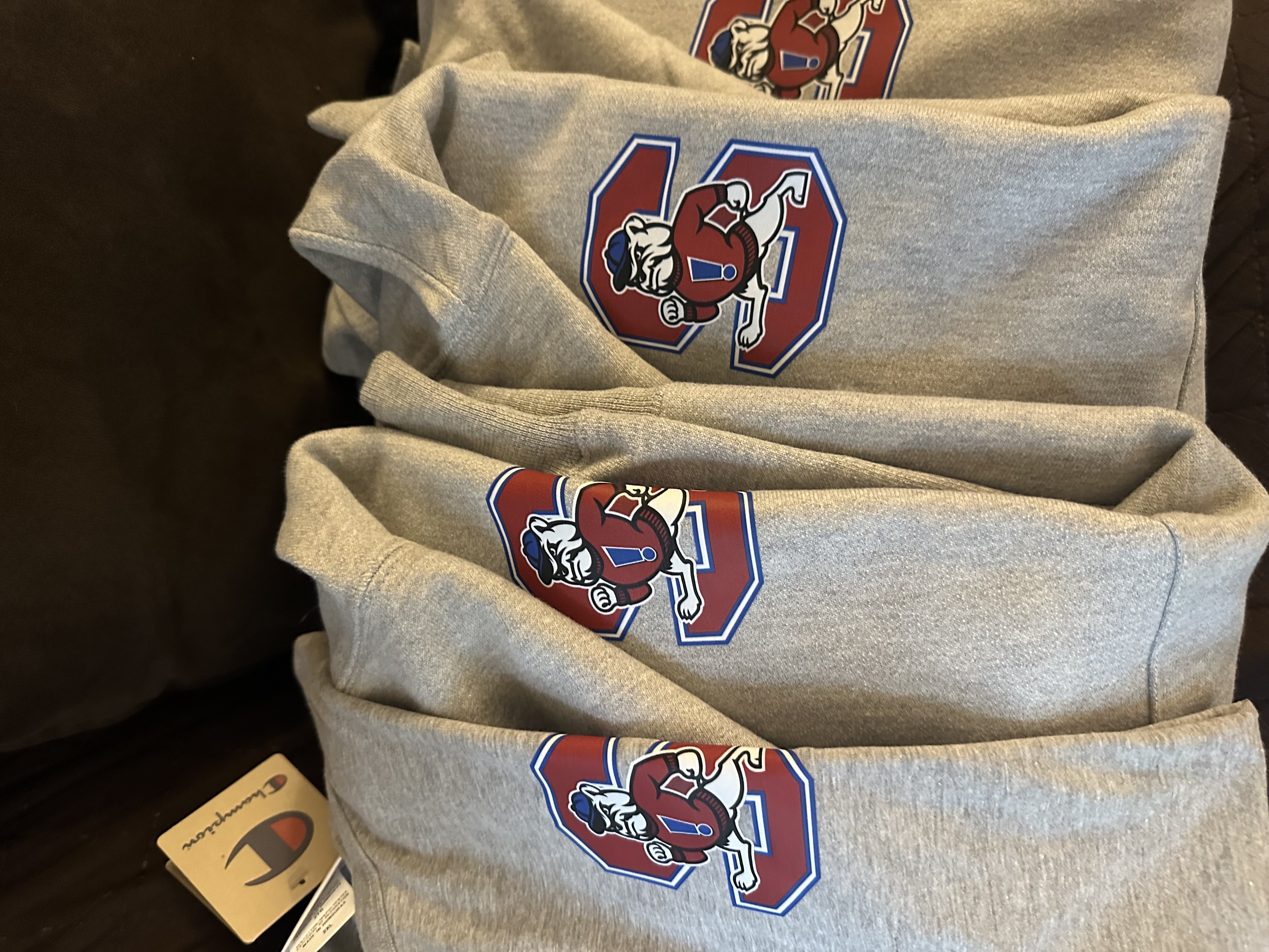 On the yard collection T-Shirts & Hoodies