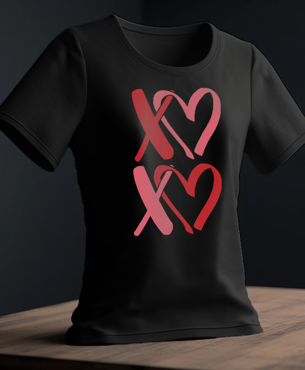 Playera con diseño de corazones