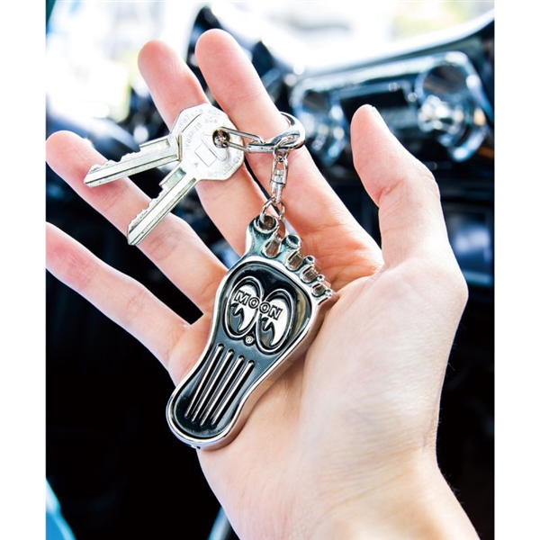 MOONEYES Barefoot Gas Pedal Metal Key Ring ( Chaveiro )
