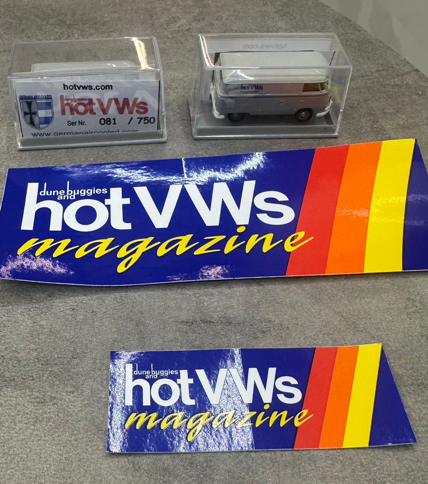 Hot VWs Brekina Sales Flap Bus 1:87 - Edição Limitada 750 - Kombi