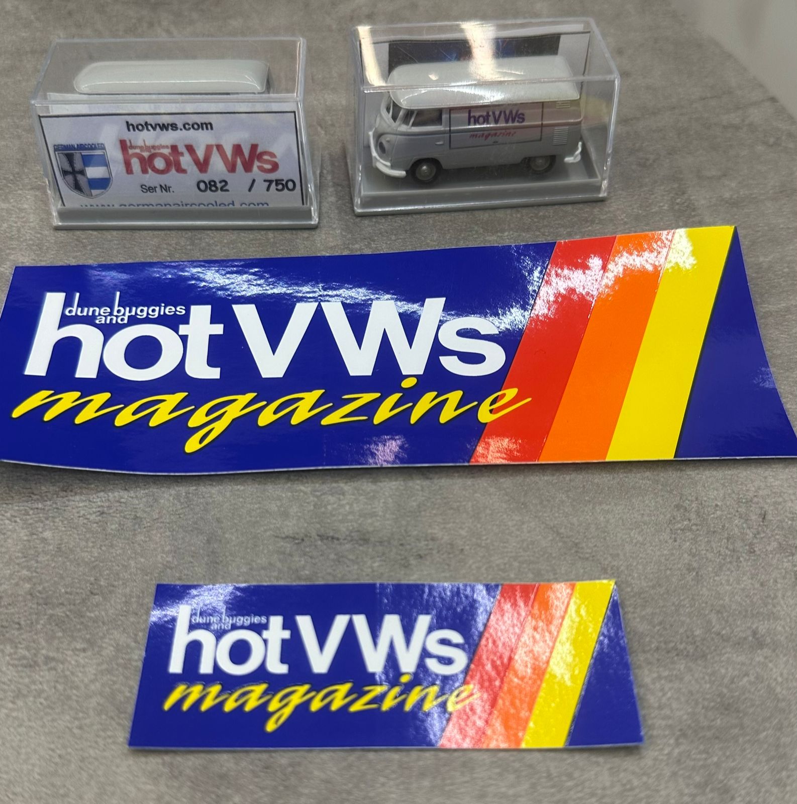 Hot VWs Brekina Sales Flap Bus 1:87 - Edição Limitada 750 - Kombi