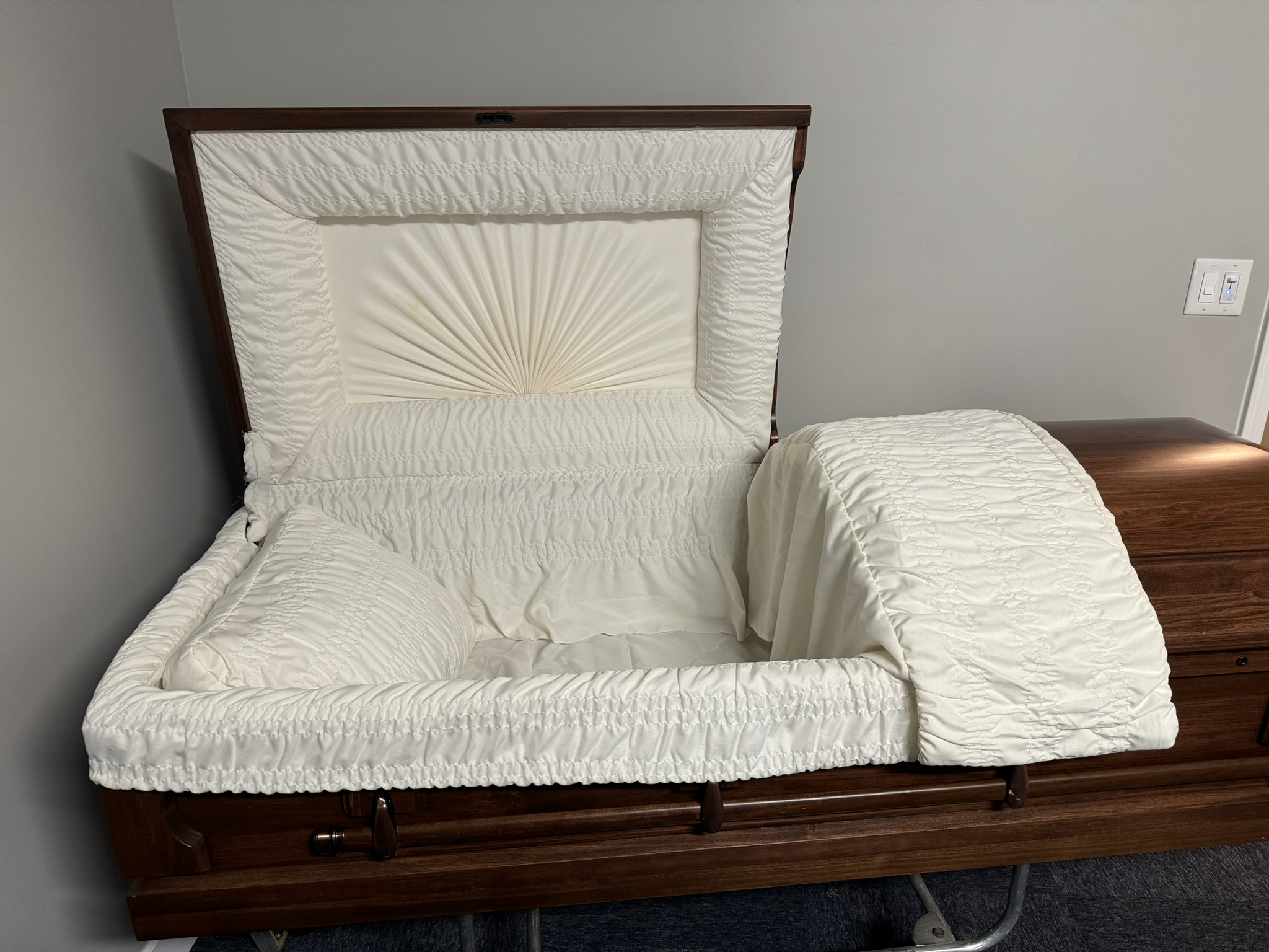 Rental Casket Inserts