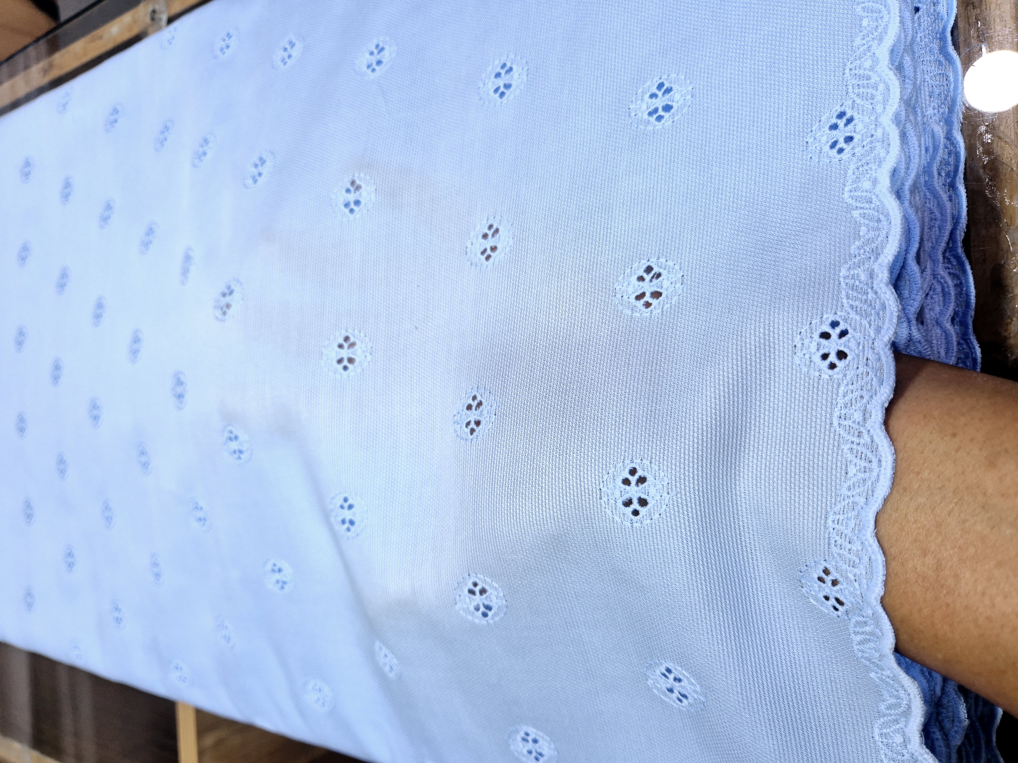 PIQUE LACE (5 Yards)