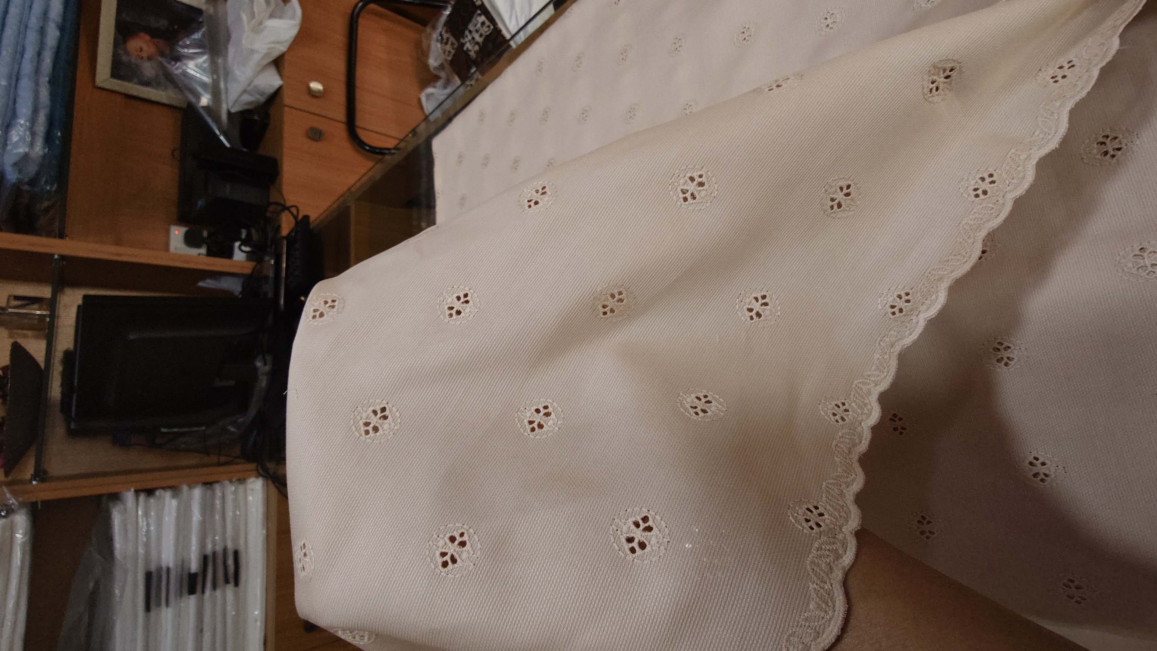 PIQUE LACE (5 yards) 
