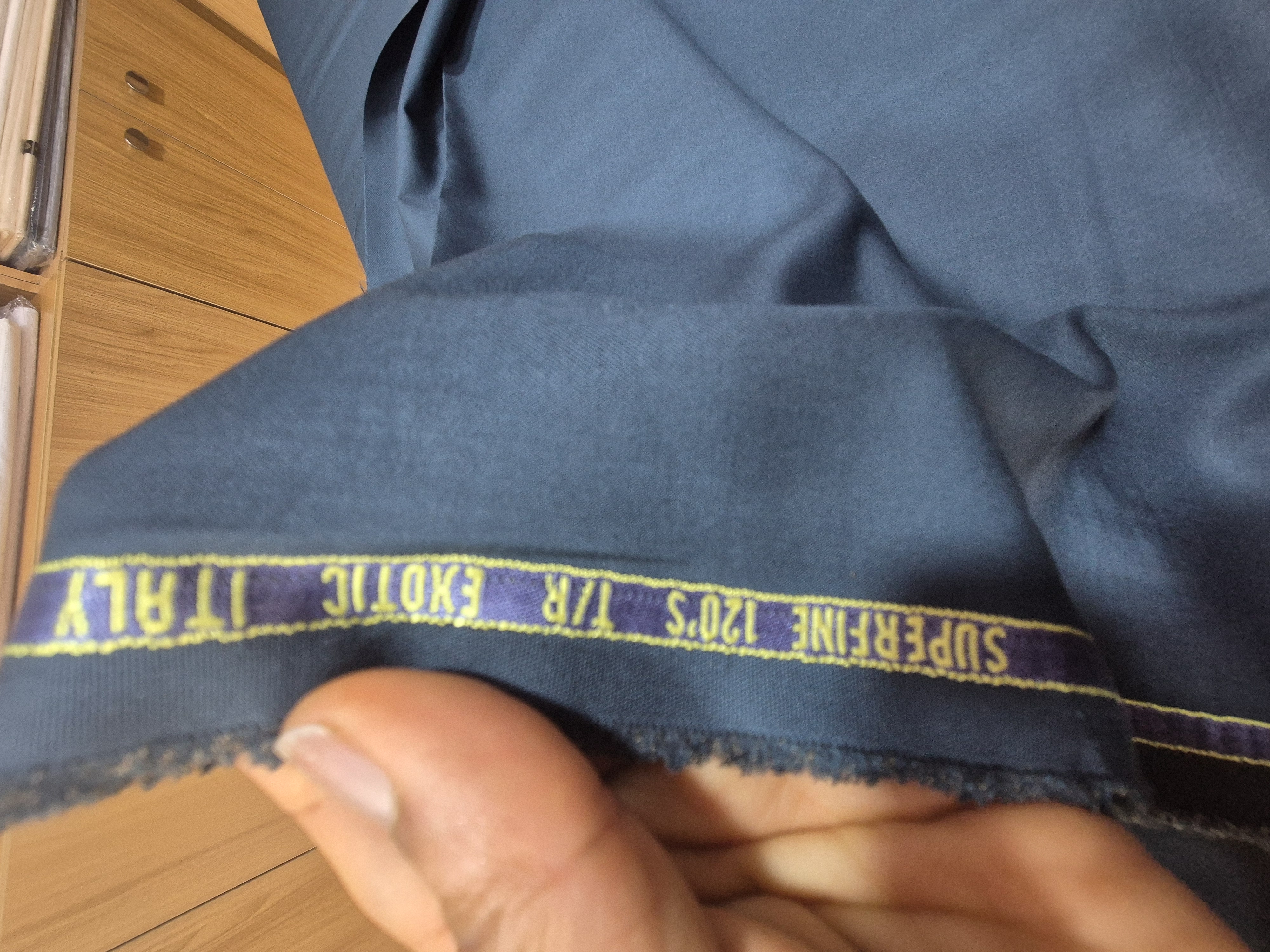 WOOL POLYESTER  (5 YARDS) 