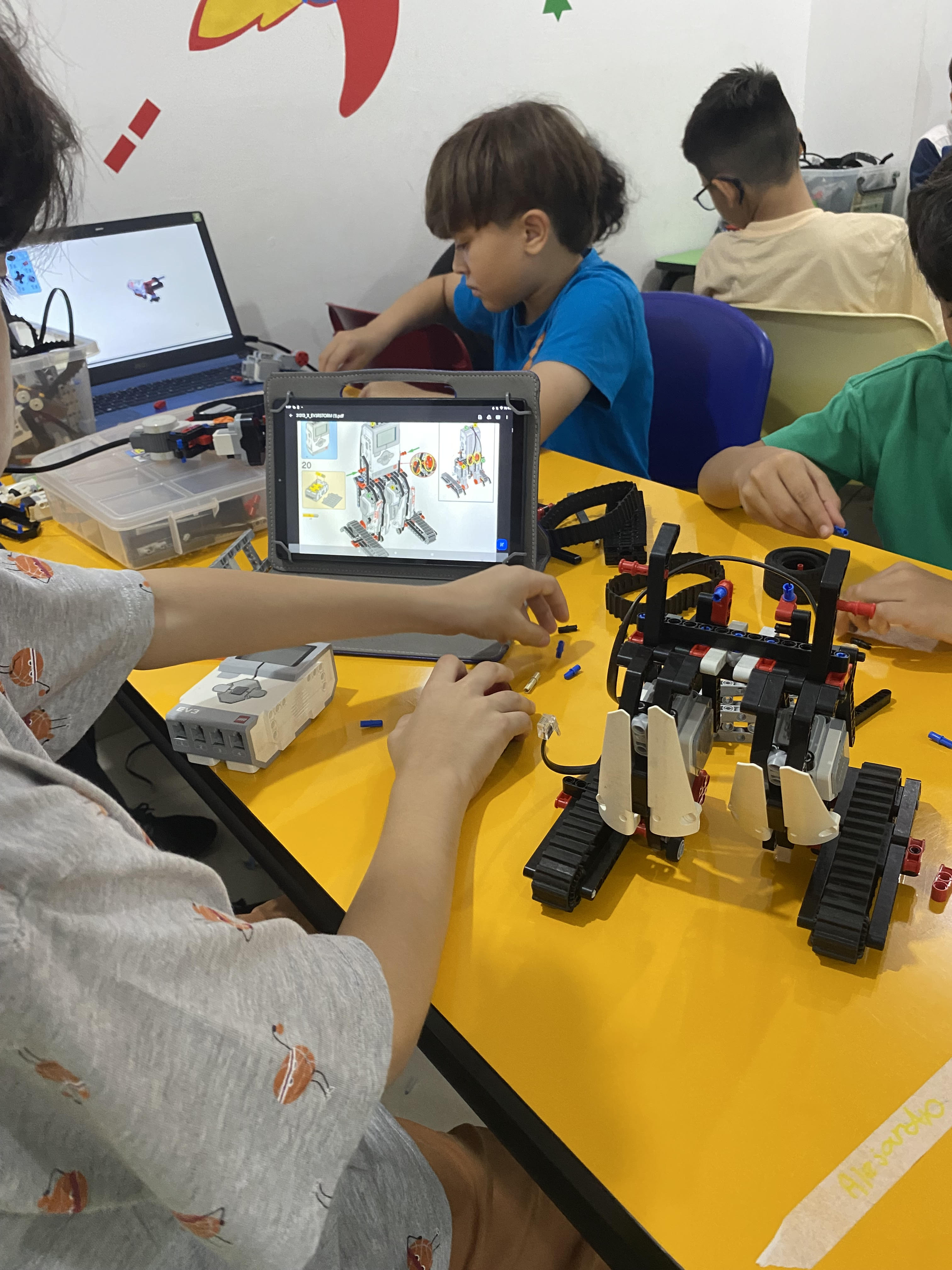 Curso de Robótica y Programación