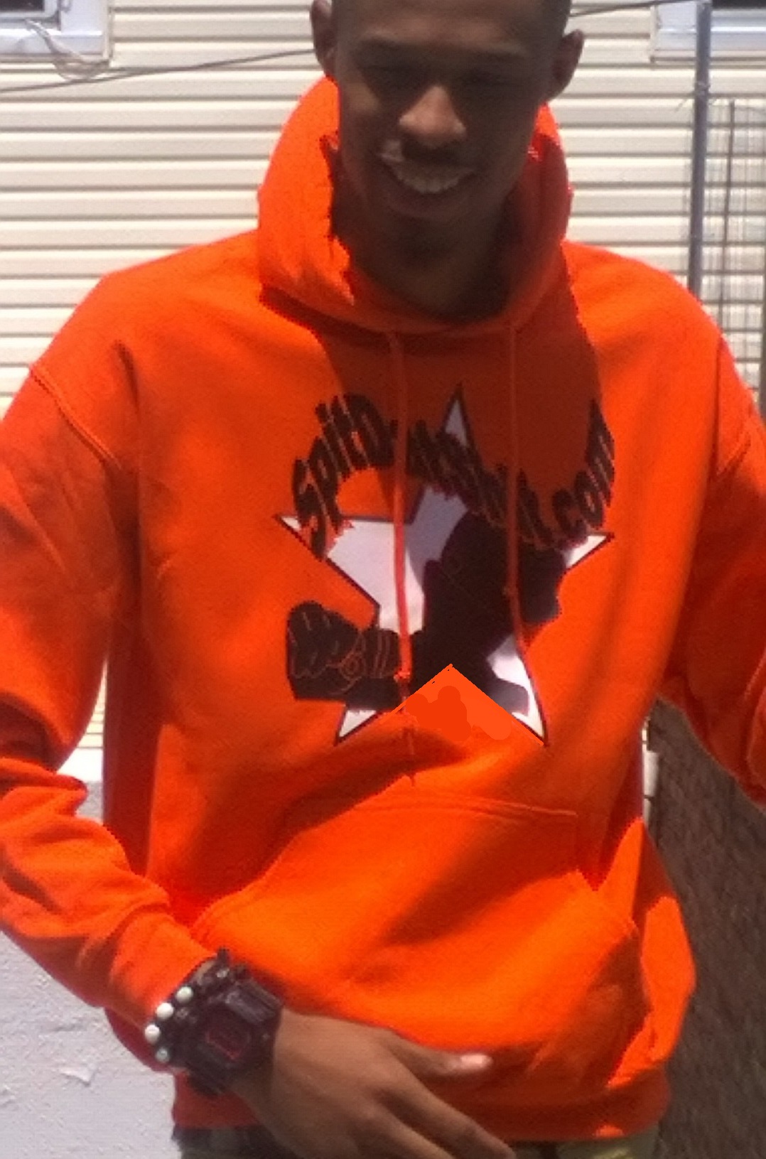 Q HOODIE