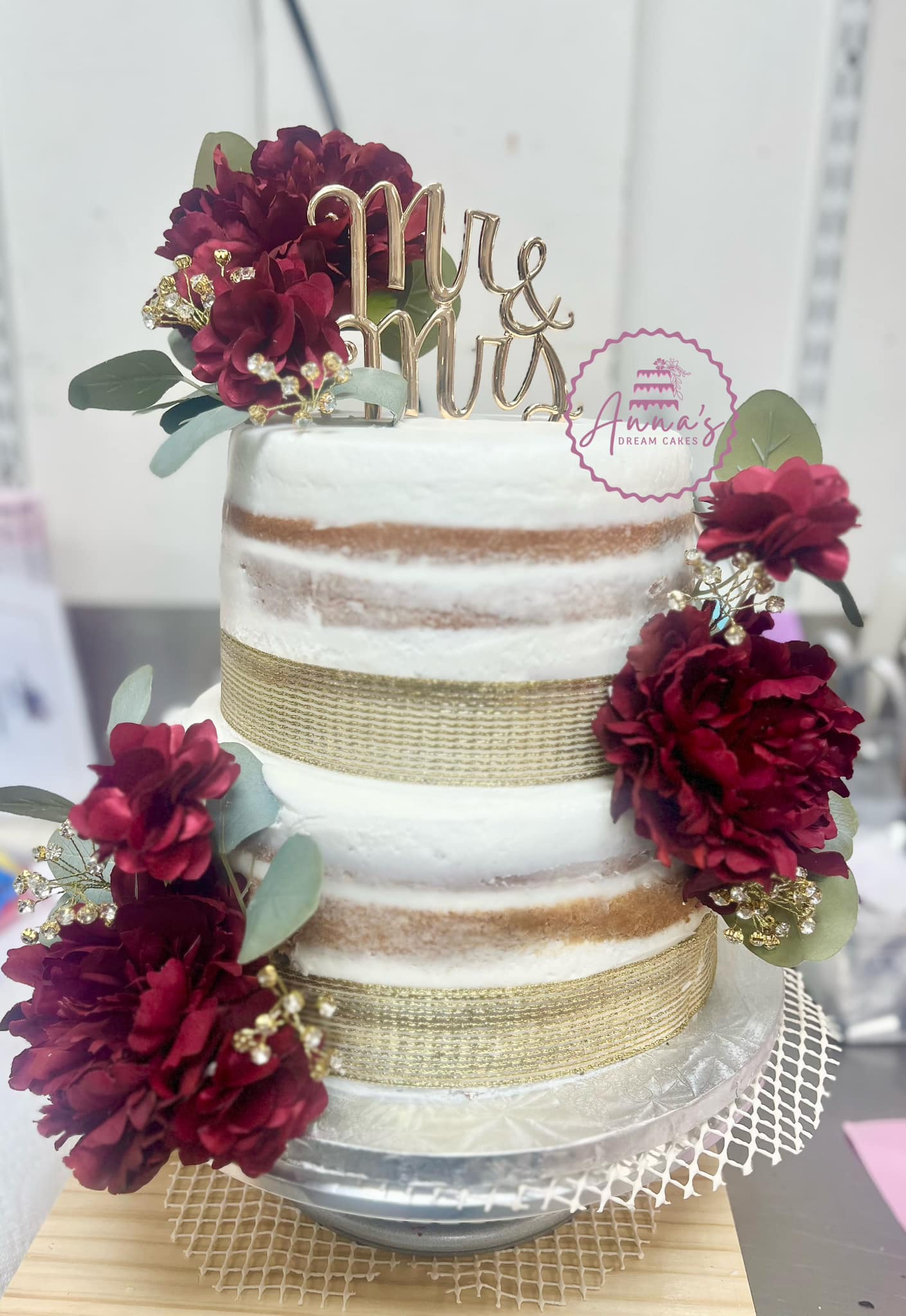 Delicious Custom Wedding Cakes starts at $220