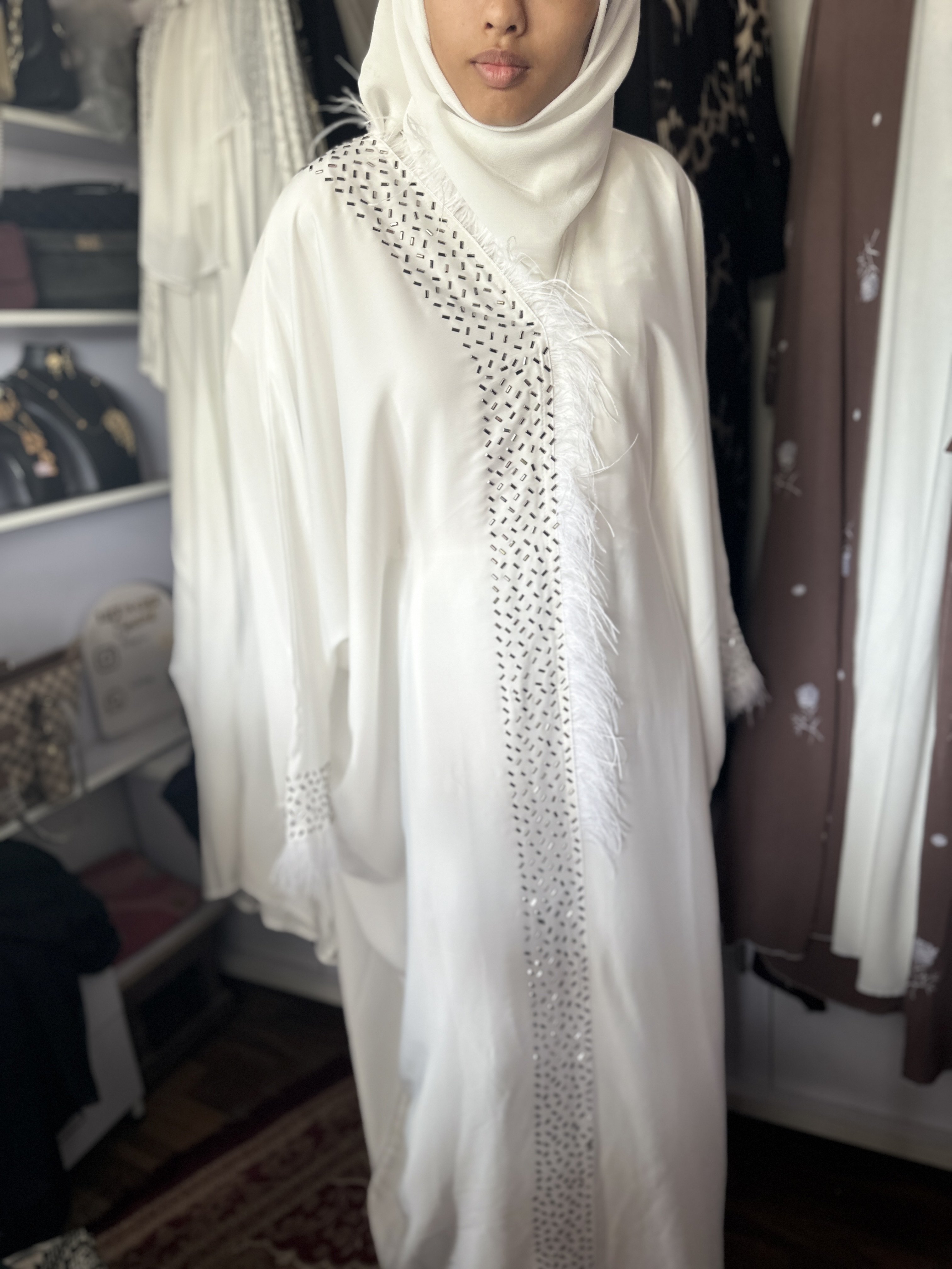 WHITE FEATHER ABAYA 
