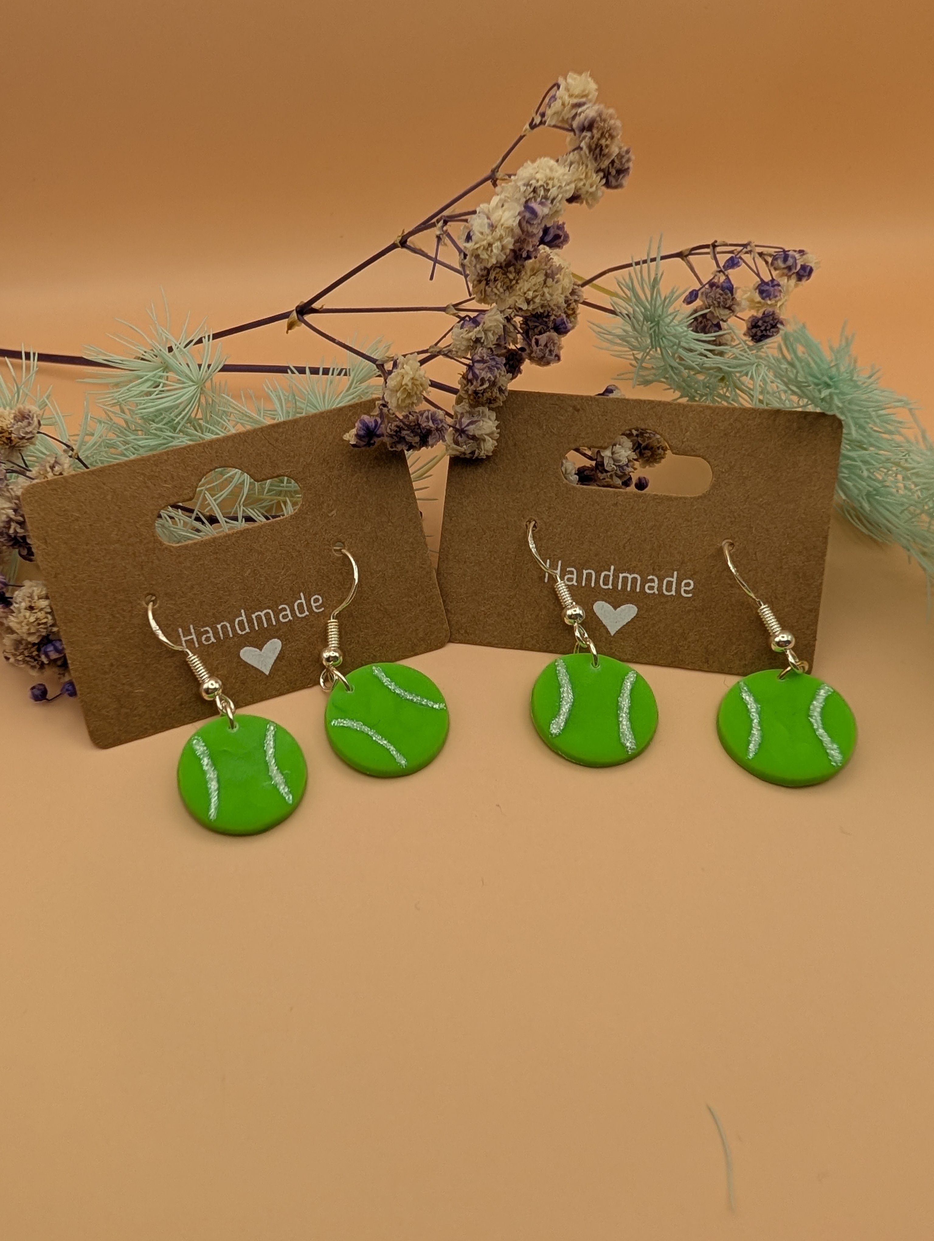 Handgemachte Sport-Ohrringe