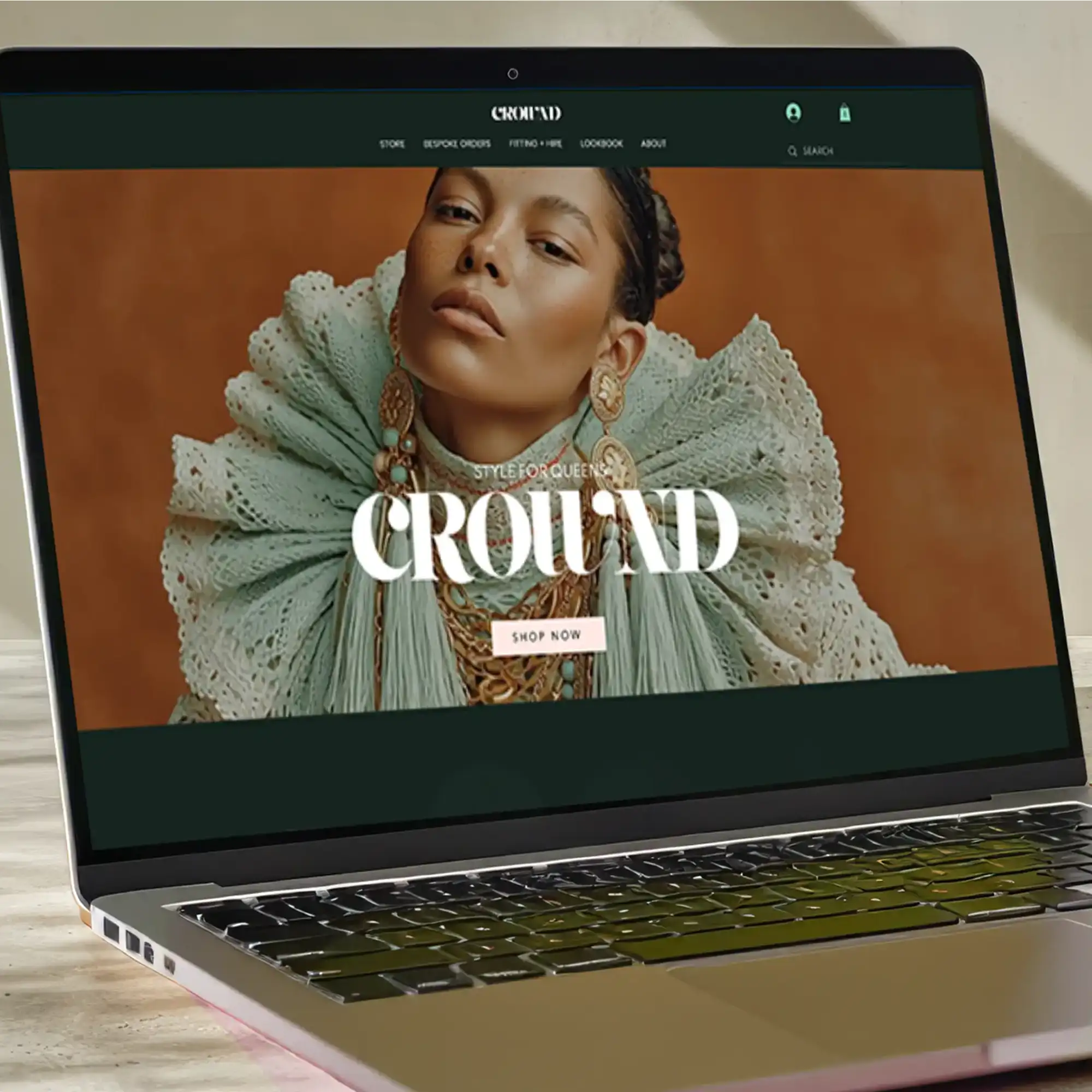 Crownd . Wix Template: Boutique Store for Luxury Goods, Fashion, Accessories