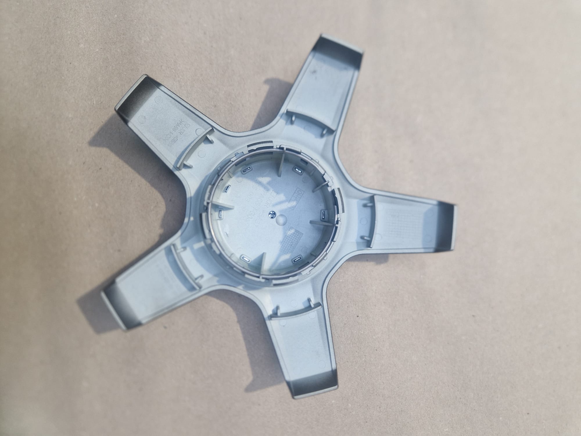 Originale Mercedes C63 AMG Nabendeckel