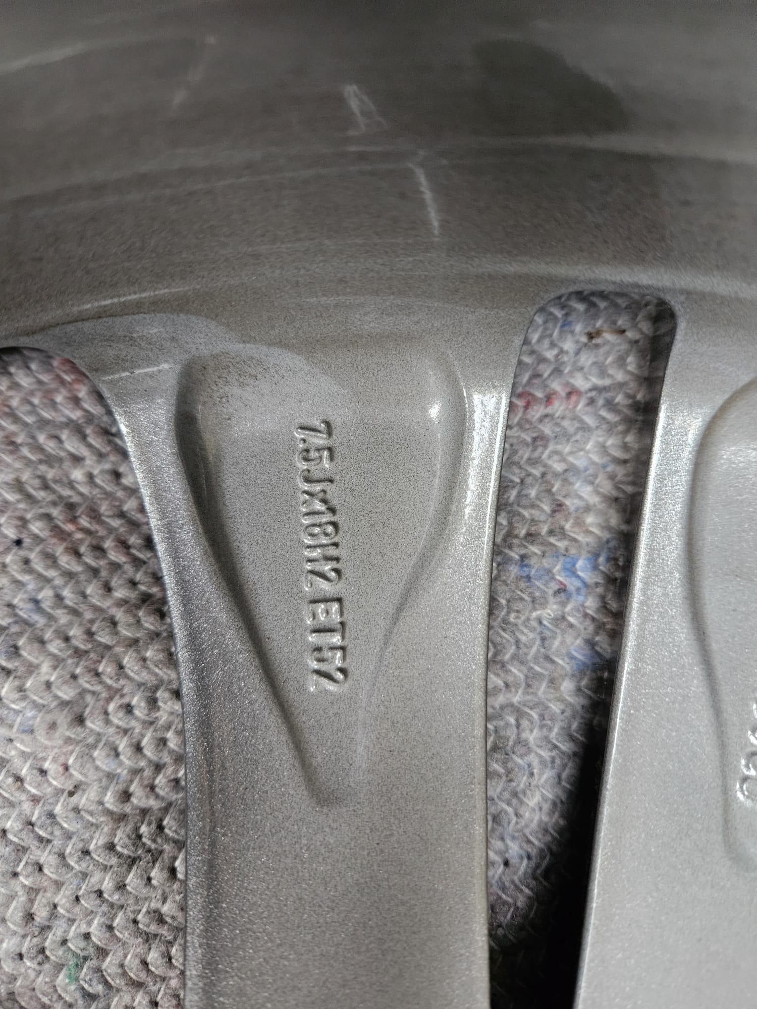 Original Mercedes W246 Felge A 2464010400