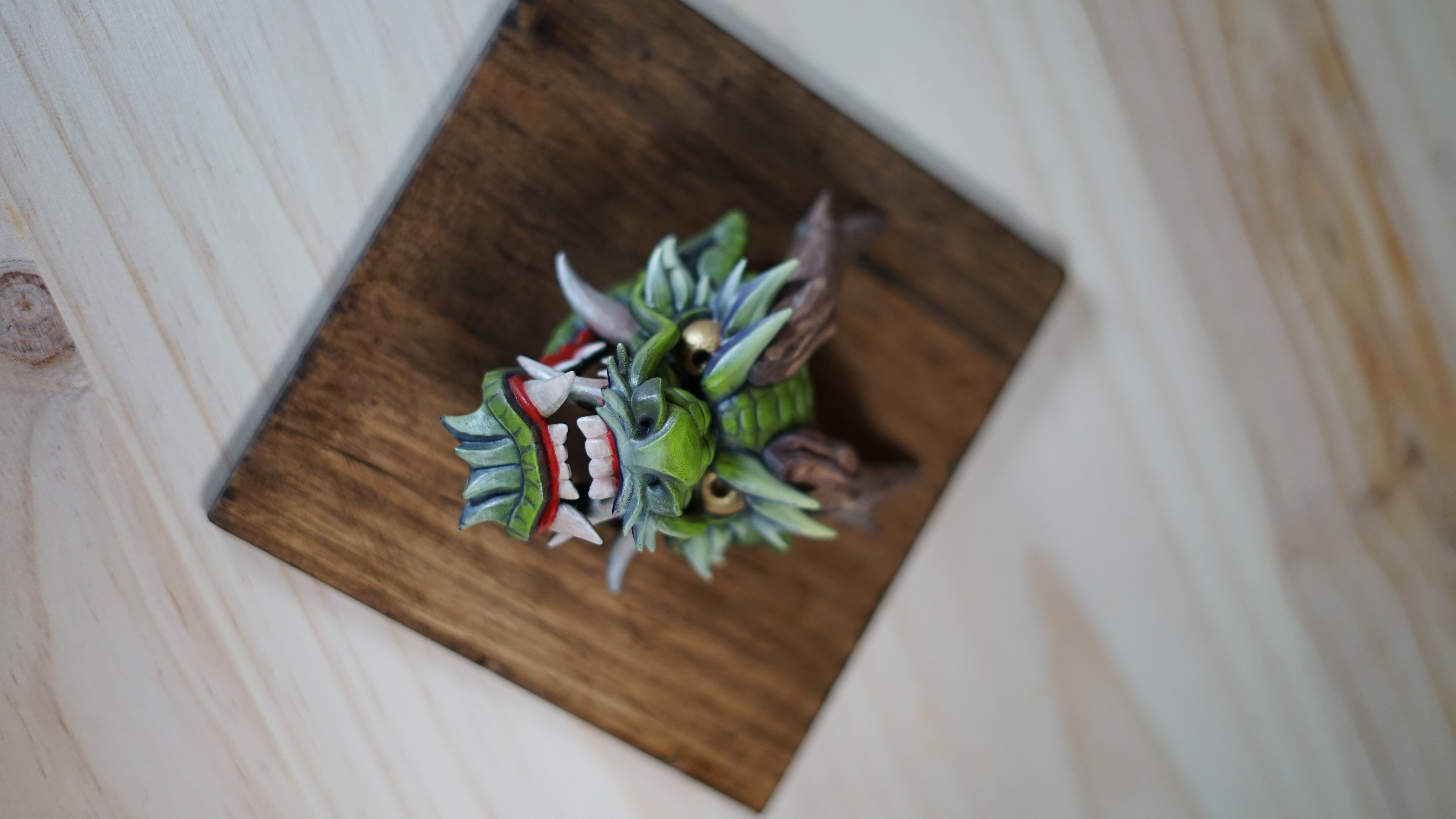 Máscara de dragón japonés.