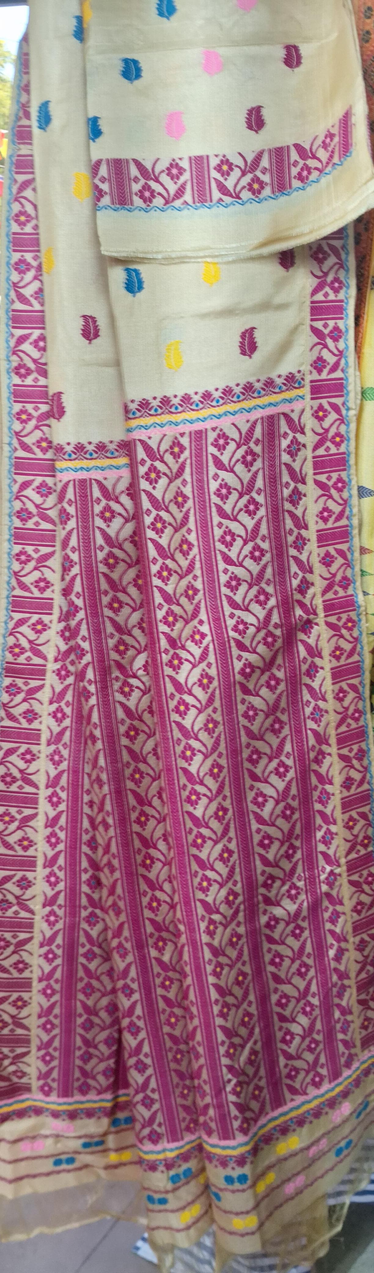 TOSS MUGA SILK SAREE ( Handloom )