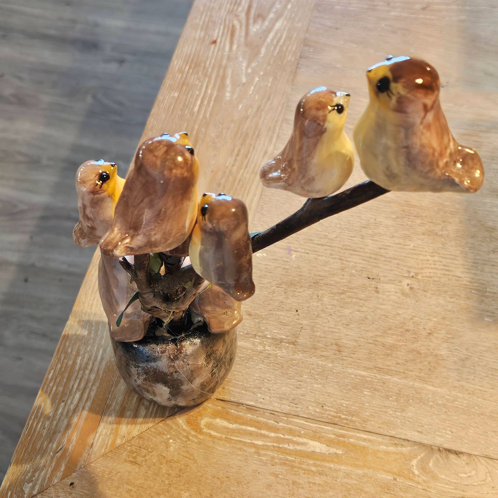 Arbre à Rouge-Gorges - 30 cm - 800 grammes - Prouesse technique d'équilibre et de sobriété - 8 oiseaux