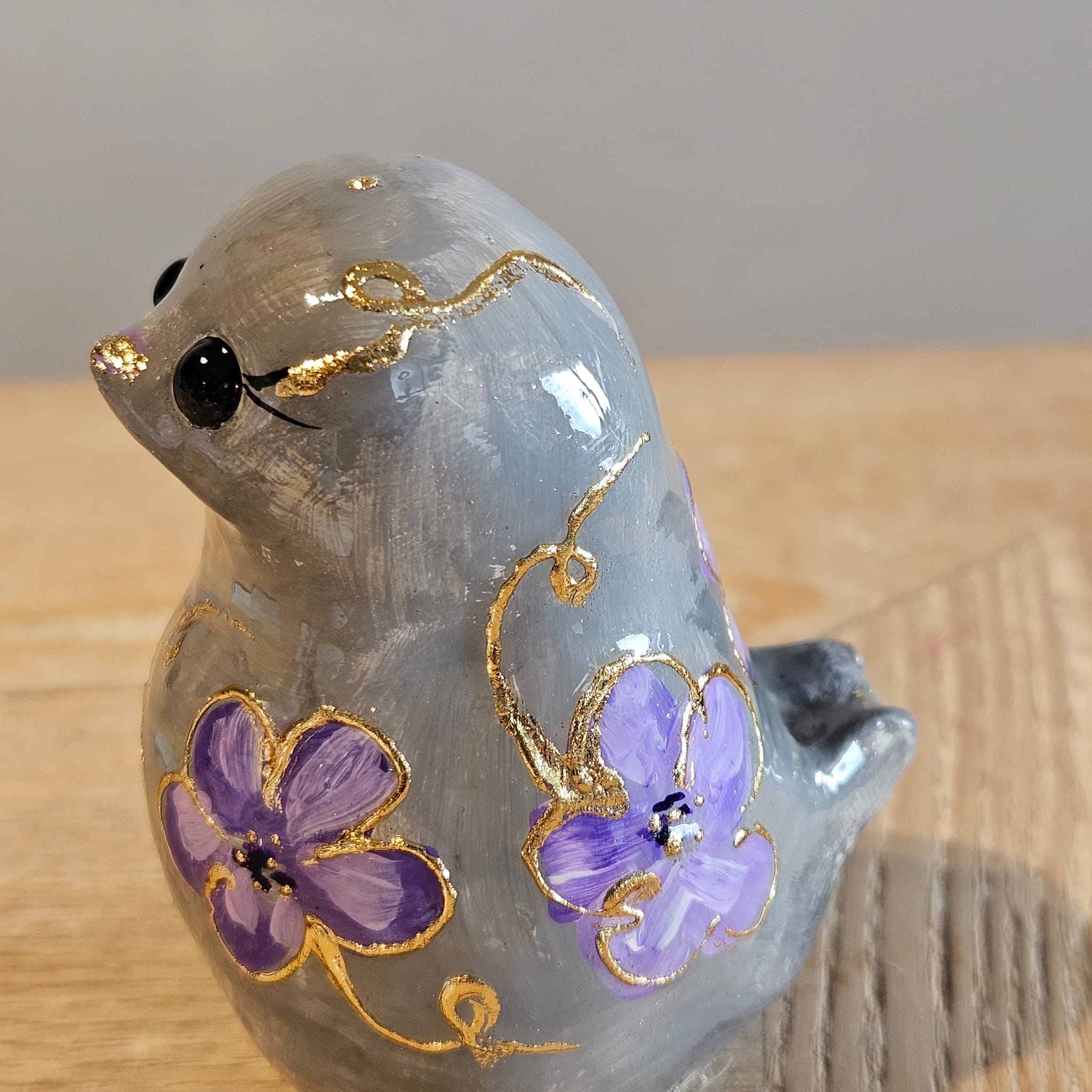 La pensée d'or, qui se matérialise,  devient or, illumine le monde et s'envole ♡