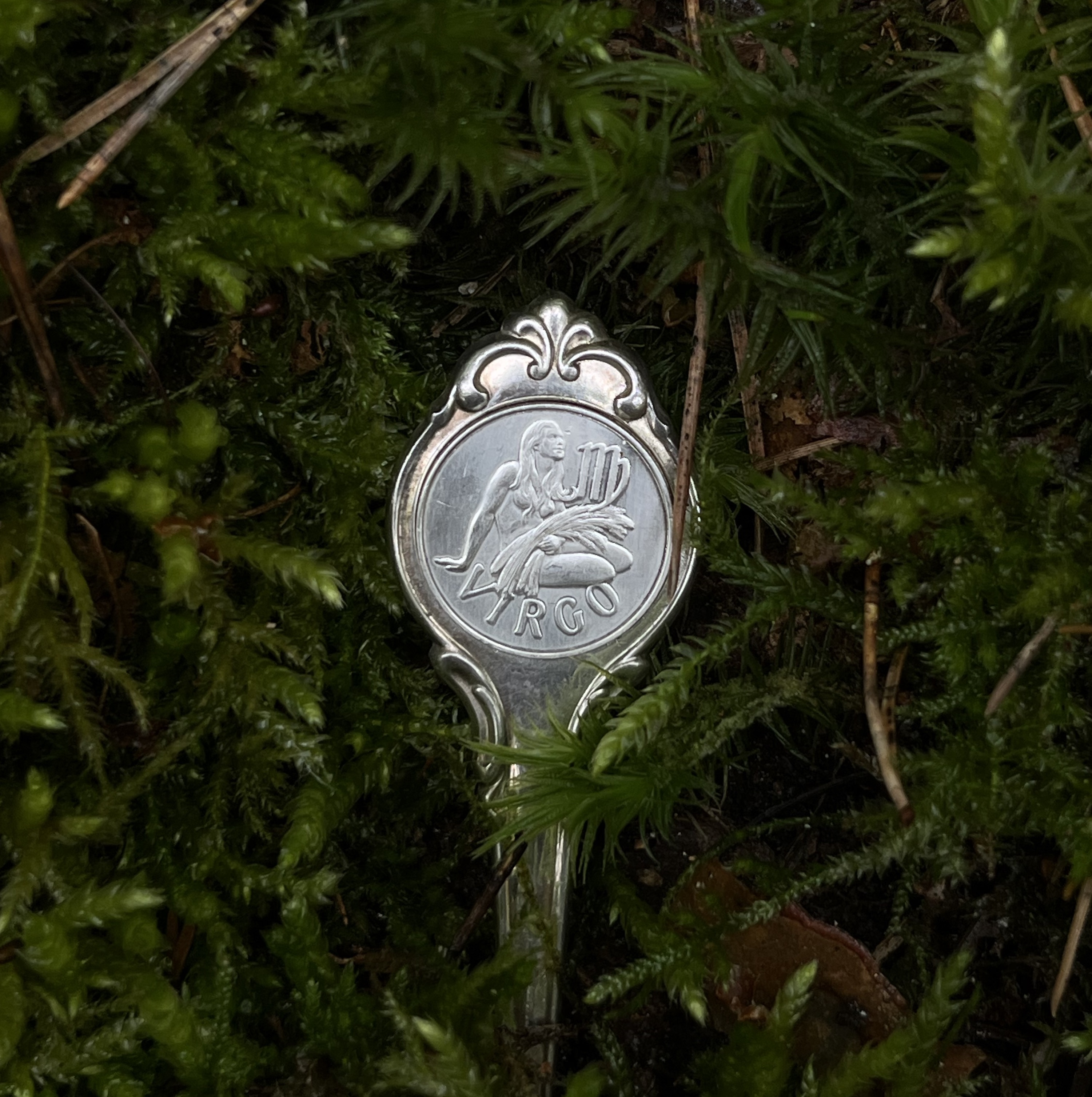 Mergelė (925 sidabras)