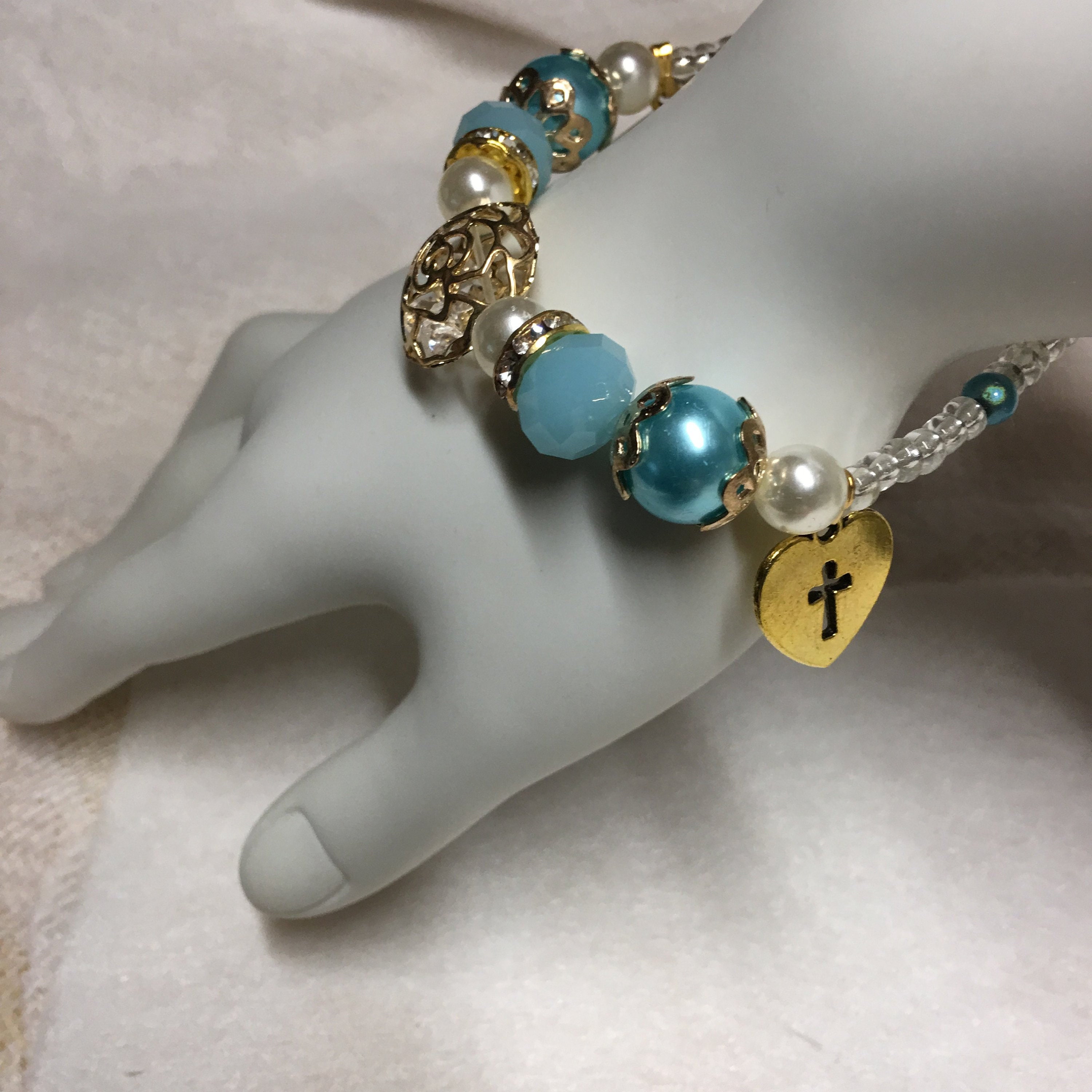 CHRISTIAN GIRL Bracelet, beautiful beads and Christian charms, wonderful and pretty Christian gift!