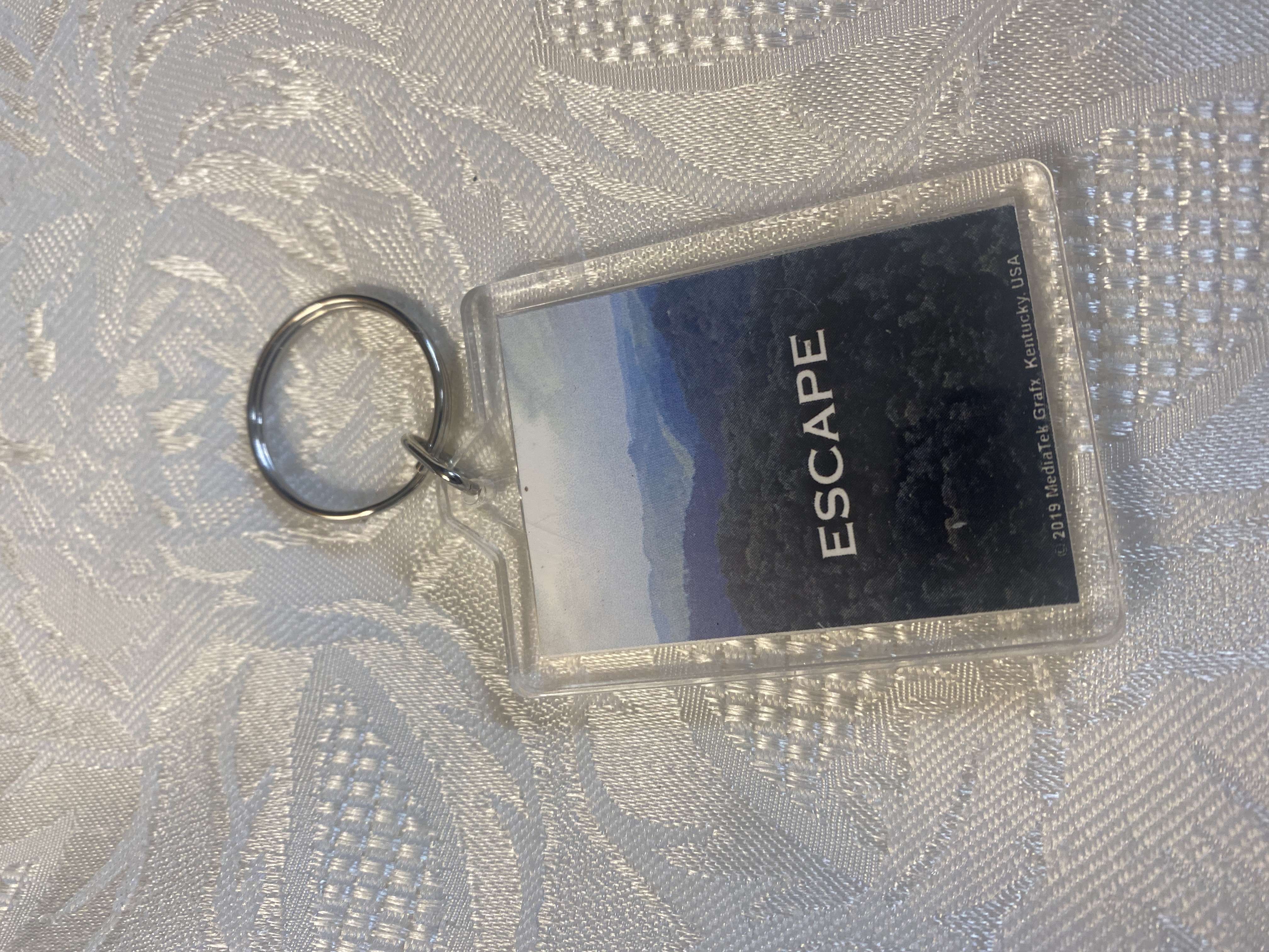ESCAPE Christian Keychain 1 Corinthians with key ring great gift for an friend, Christian accessory