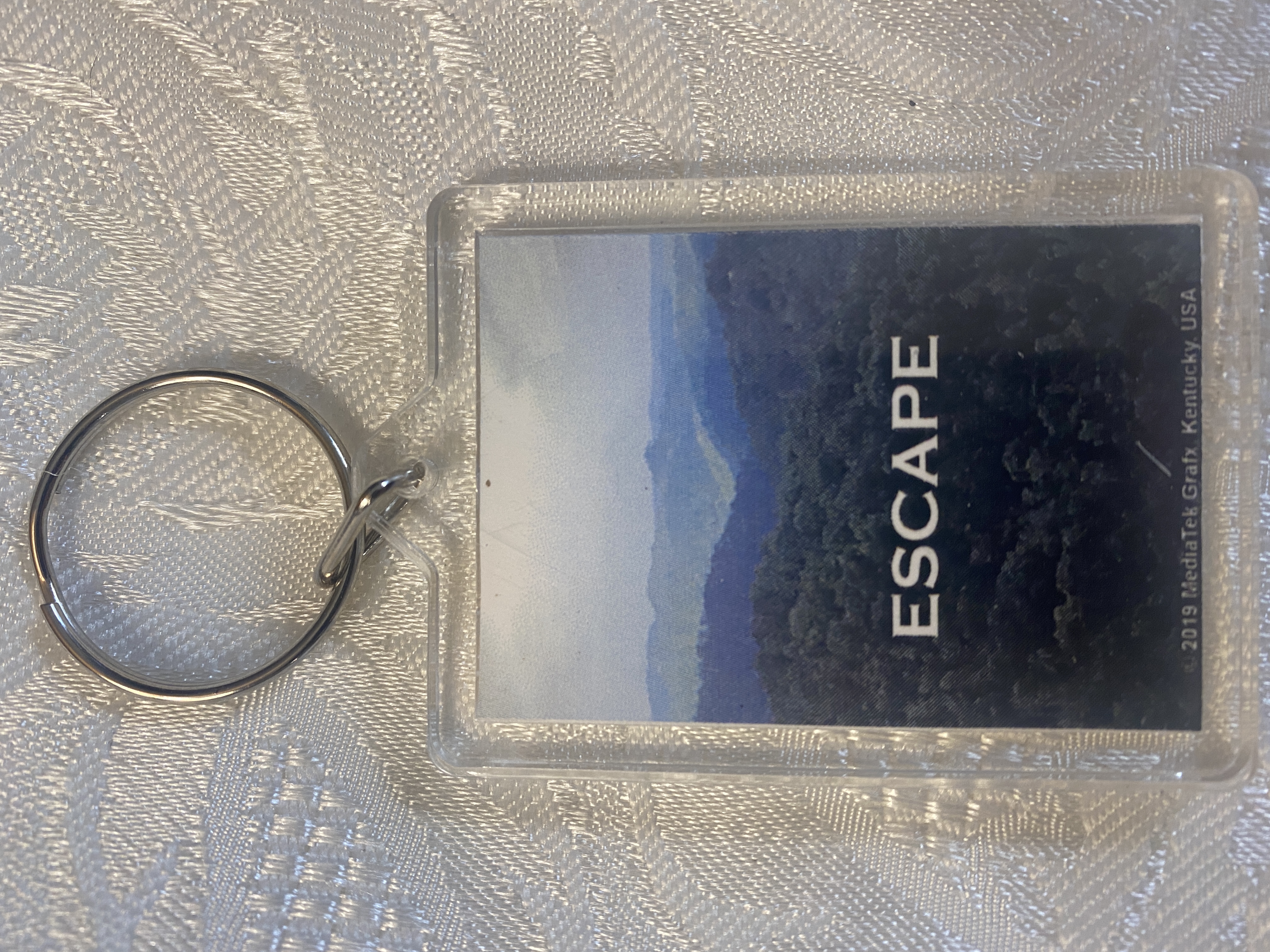 ESCAPE Christian Keychain 1 Corinthians with key ring great gift for an friend, Christian accessory