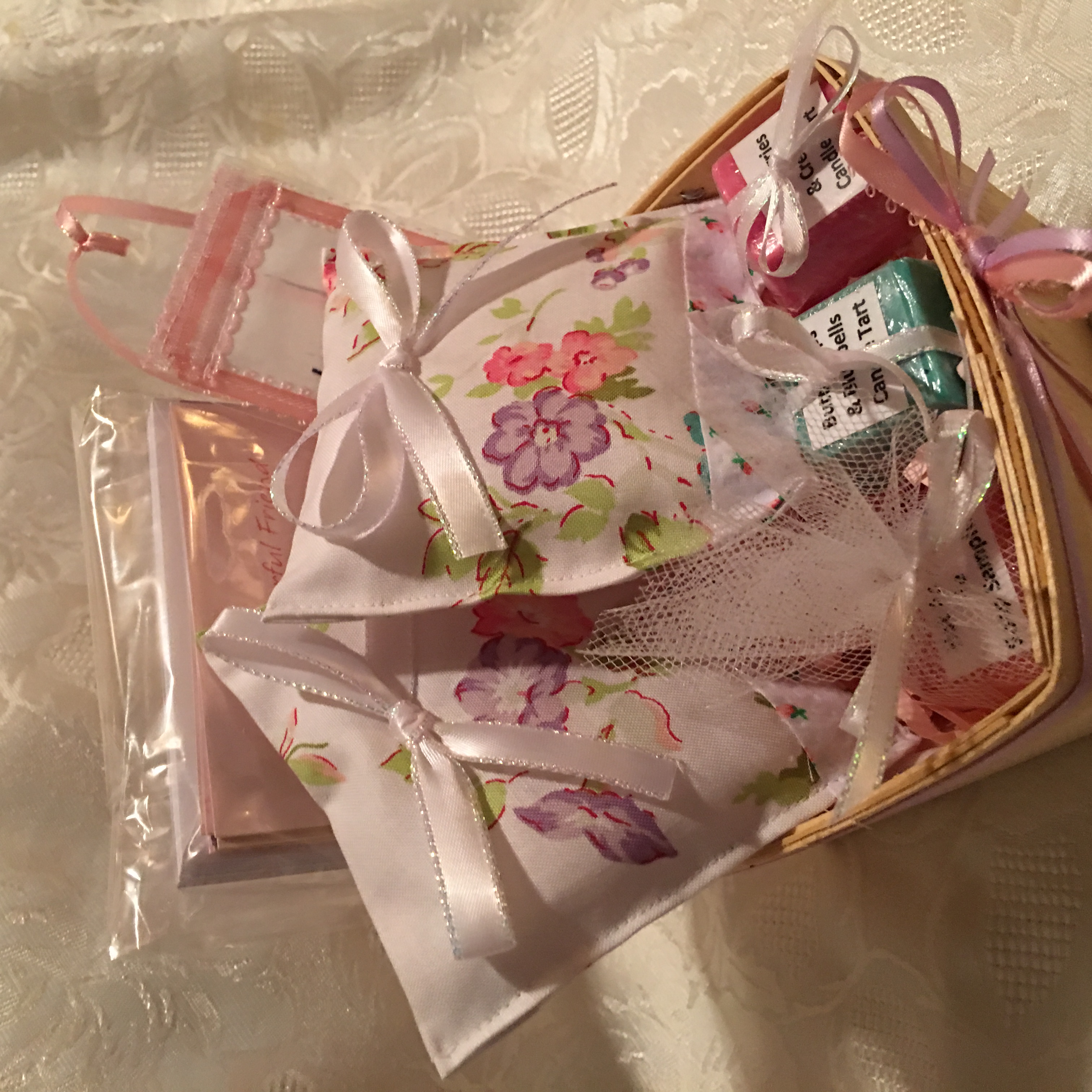 Gift Basket! Succulent Strawberry fragrance 2 FLORAL SACHETS, 2 candle tarts, 1 soap sample, 10 note cards, 1 bookmark, gift for a friend!