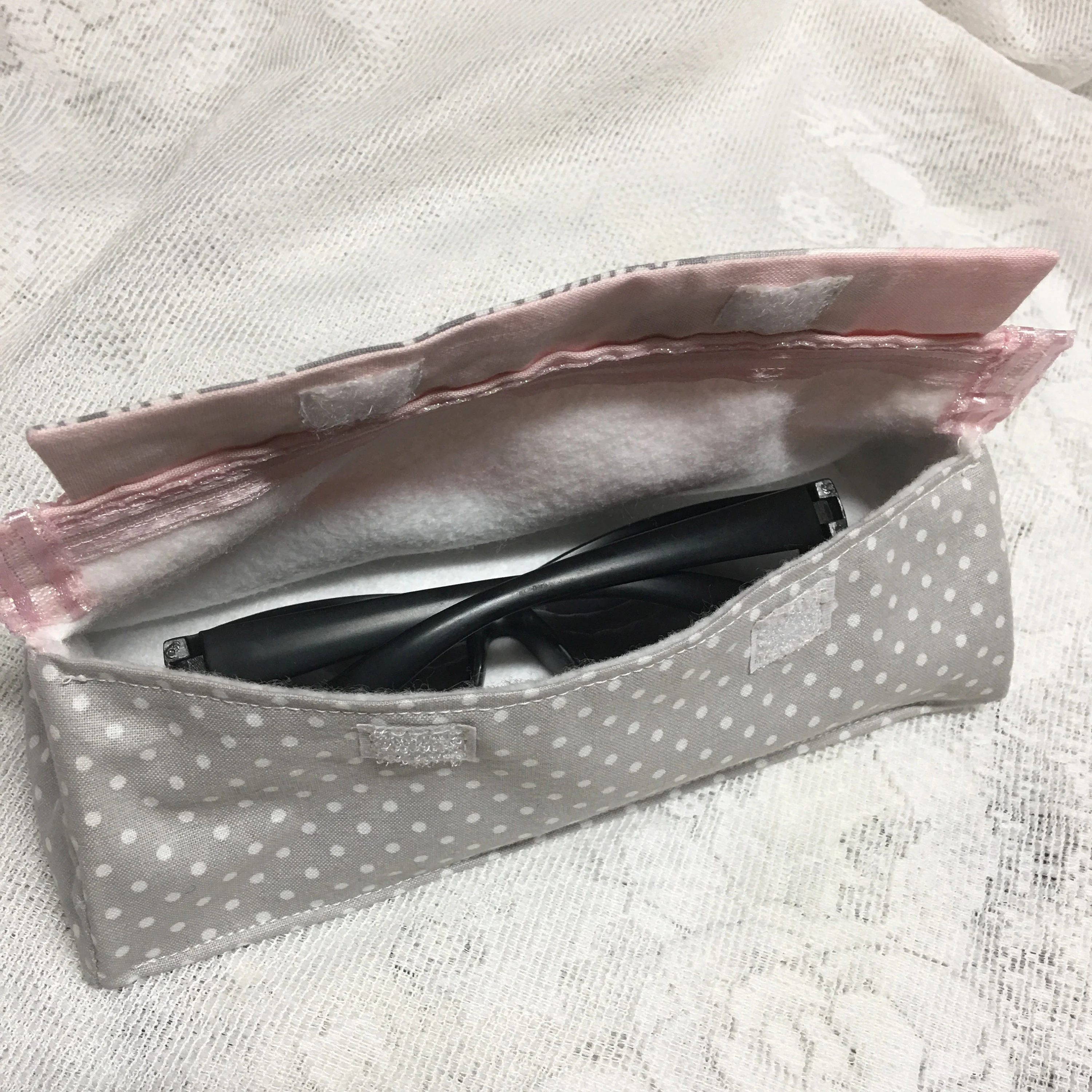 Great gift set! Fragrant Cosmetic Case/Matching Sunglass Case! Christian Bible Scripture, Sweet Pea Fragrance Oil, free shipping!