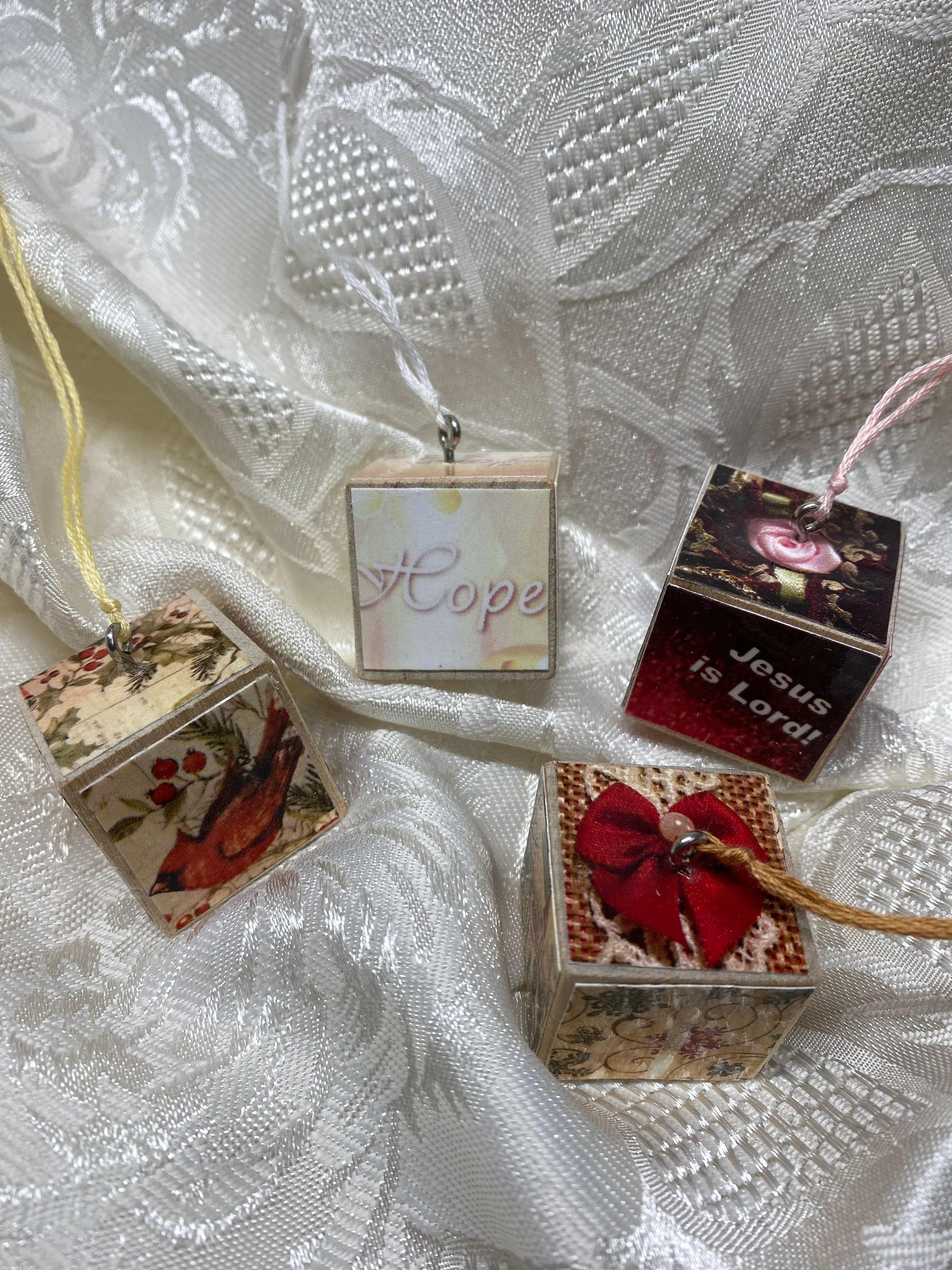 Christmas Ornaments, great gift for Christmas, gift for friend, Christian, set of 4 tree ornaments, John 3:16, Jesus, Faith, Hope, Charity