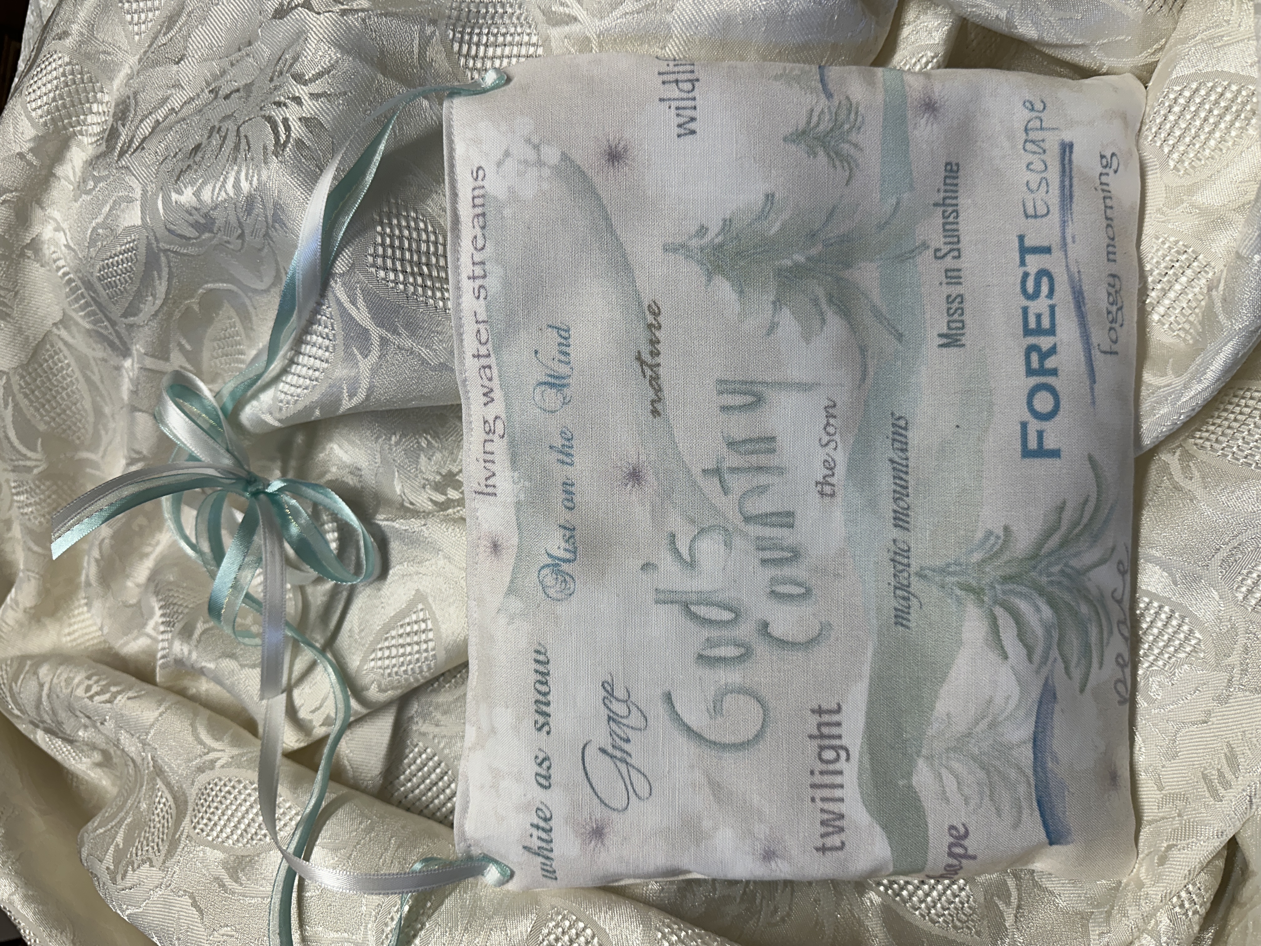 God's Country, Christian FOREST ESCAPE nature, with Apple Cinnamon fragrance, Sachet Wall Hanging, hanging sachet, wall decor