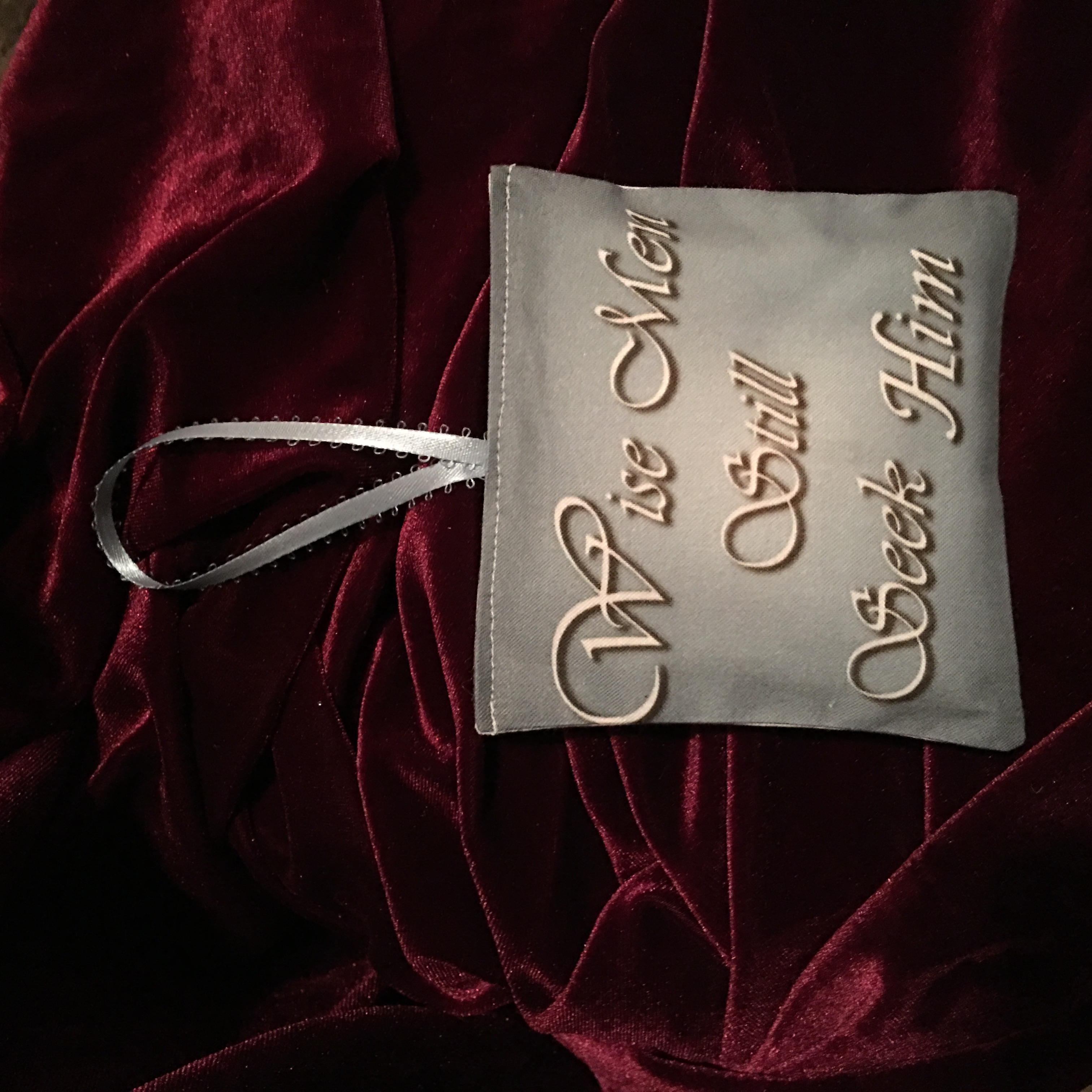 Windsong Balsam Pine WISE MEN sachets, 2 Christian armoire sachets