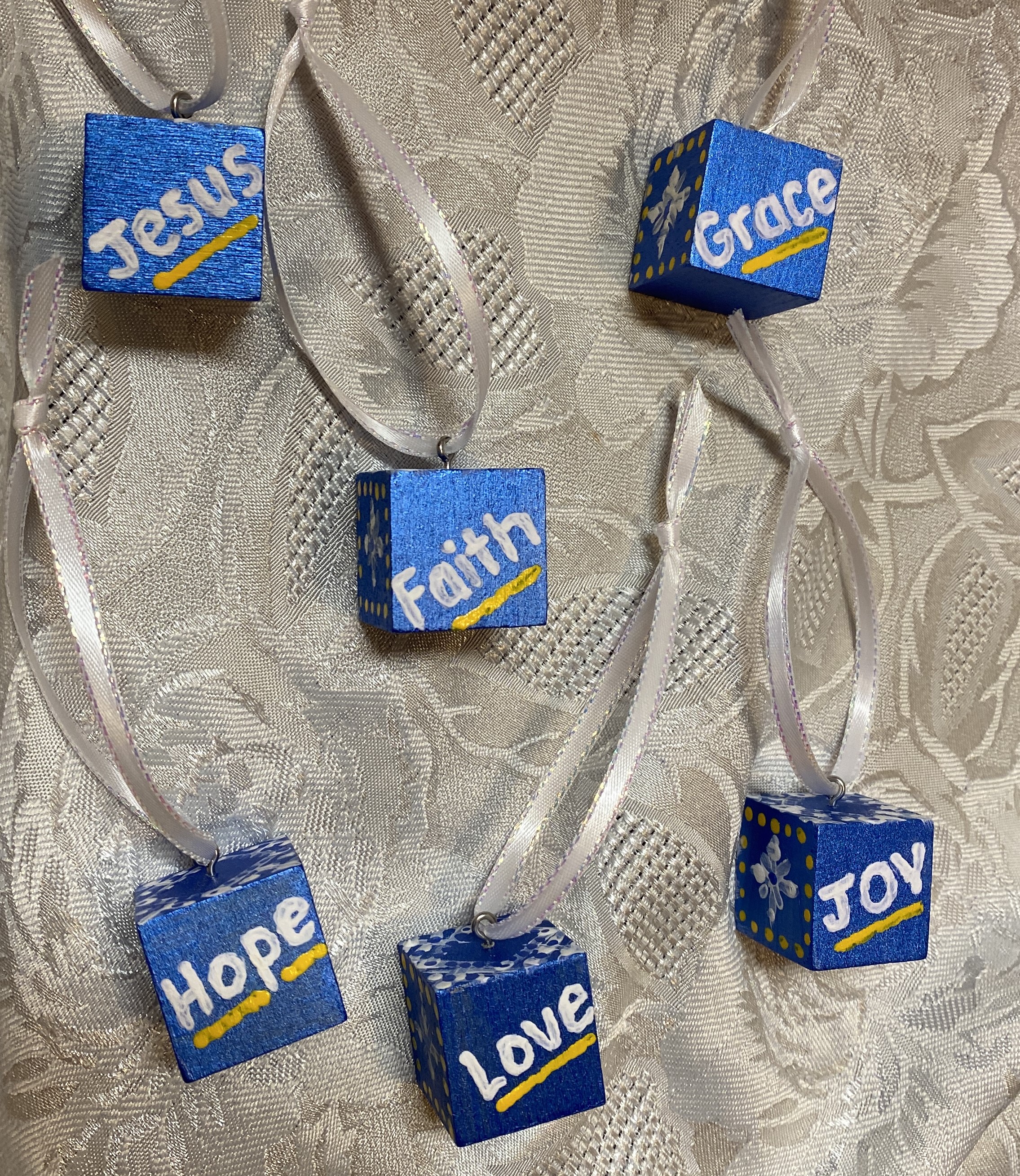 Little gems! Sweet little Christmas Tree Ornaments! Joy, Faith, Jesus, Love, Grace, Hope