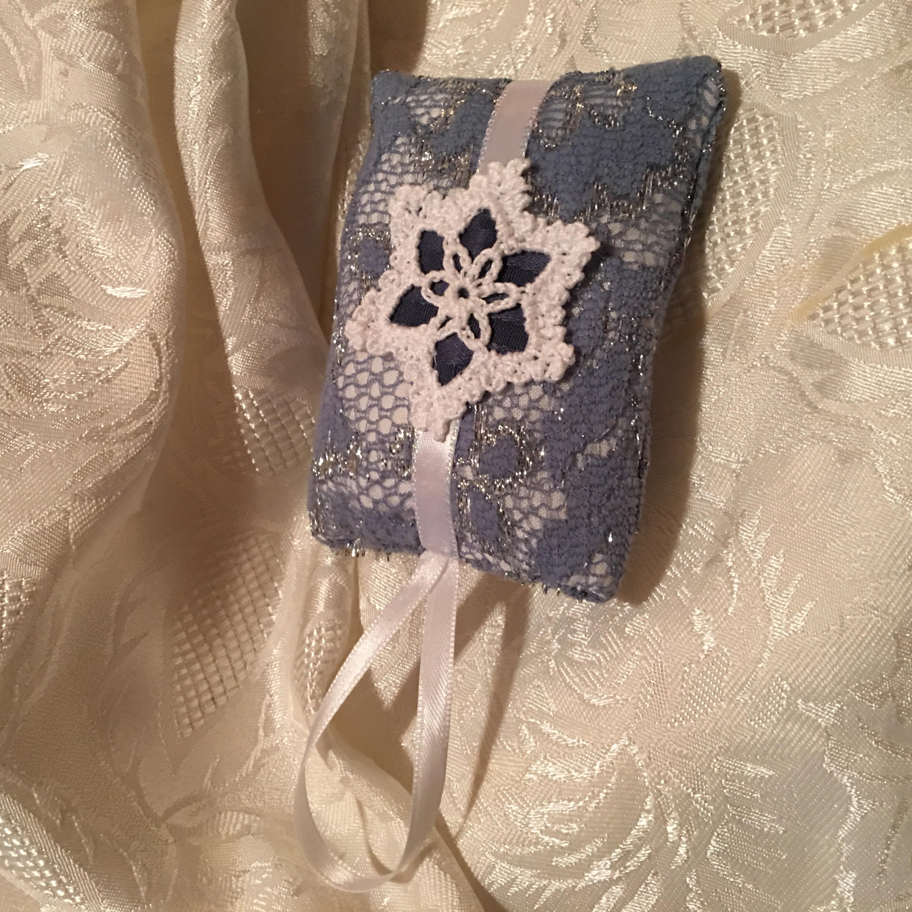 Snowflake SACHET, Windsong Balsam Pine fragrance, hanging sachet decoration, tree ornament, gift topper