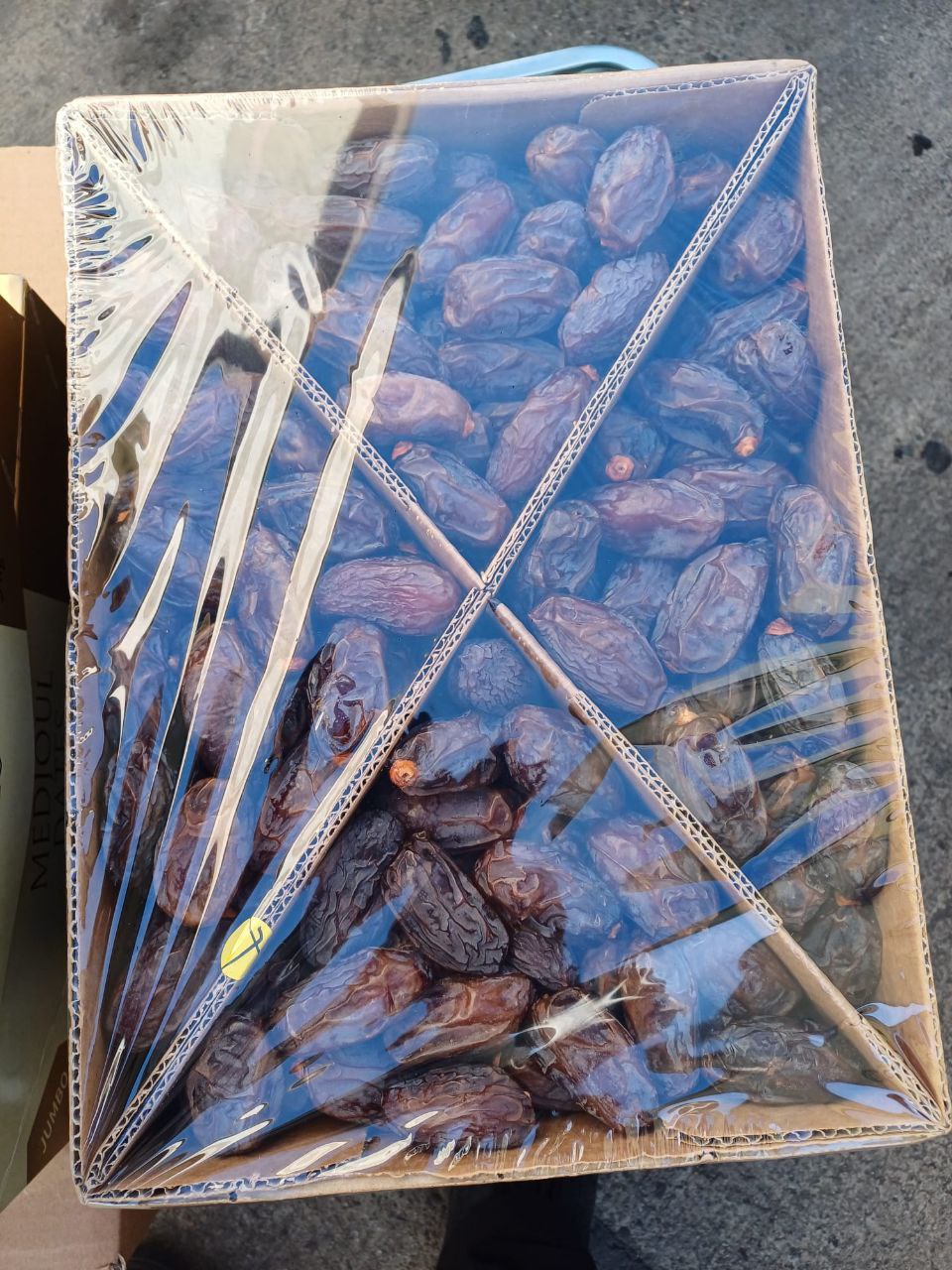 Premium medjool Dates