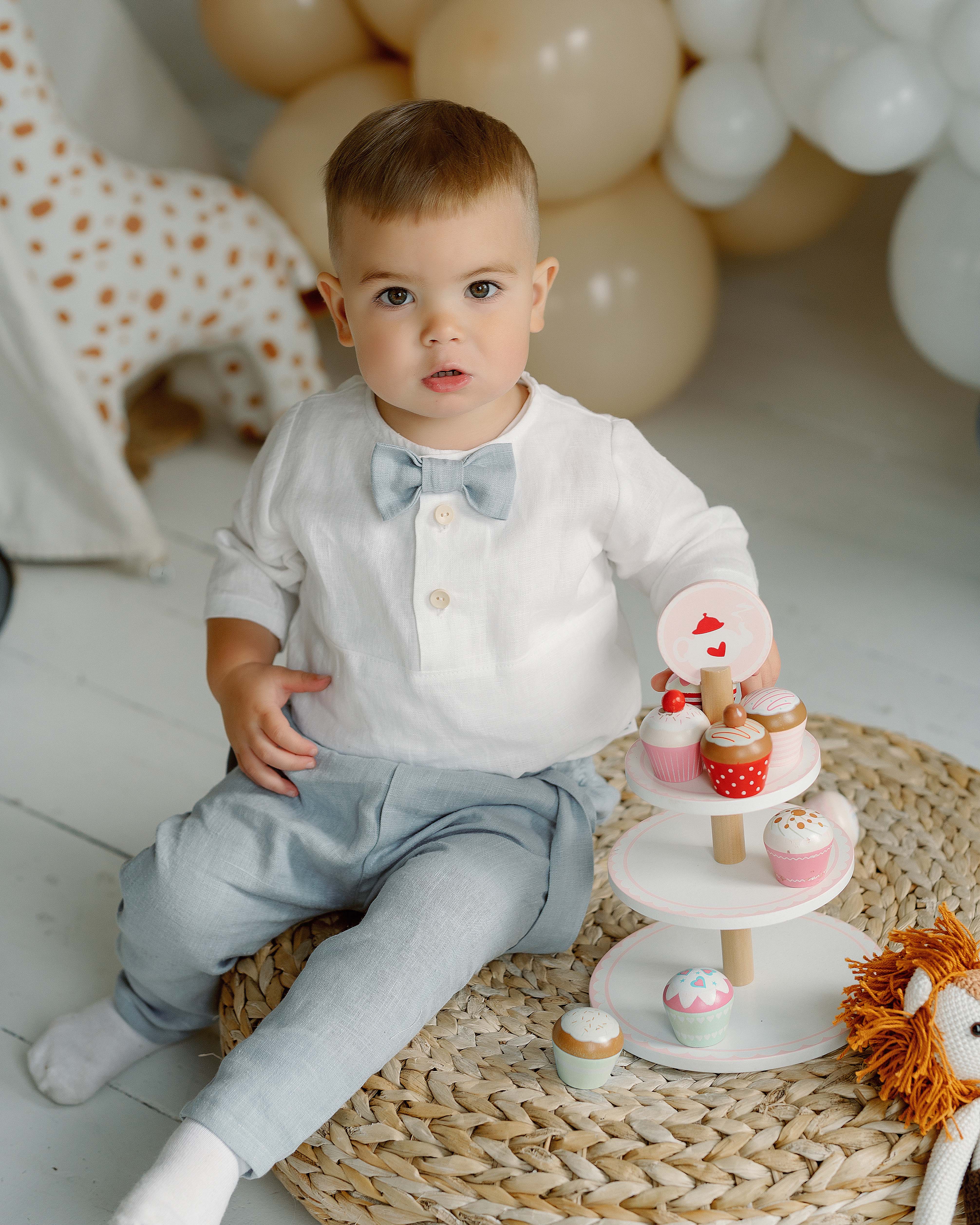 Balti lininiai marškiniai su varlyte "Jokūbas"