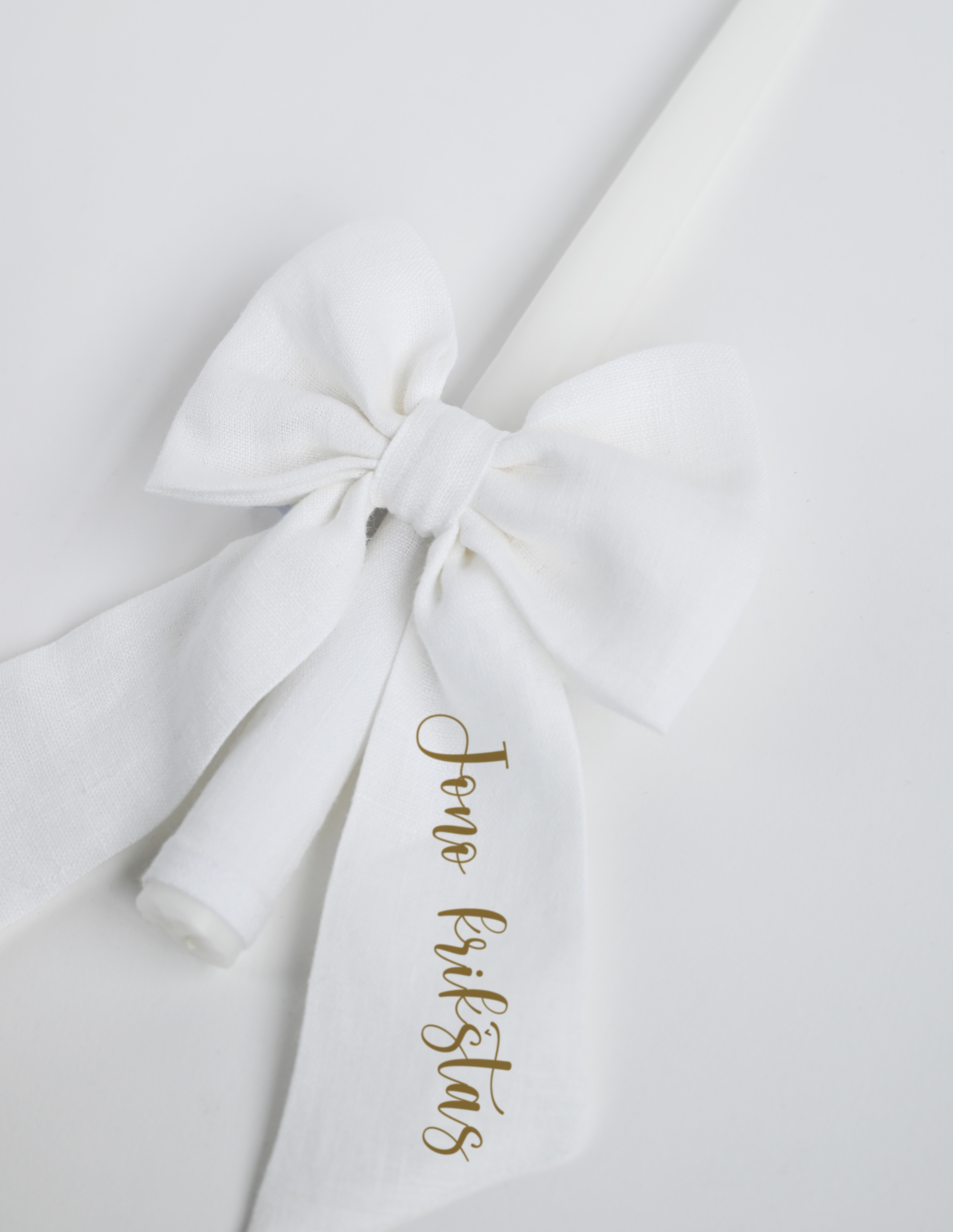 Personalizuojama krikšto žvakė su dideliu kaspinu "Leitė"