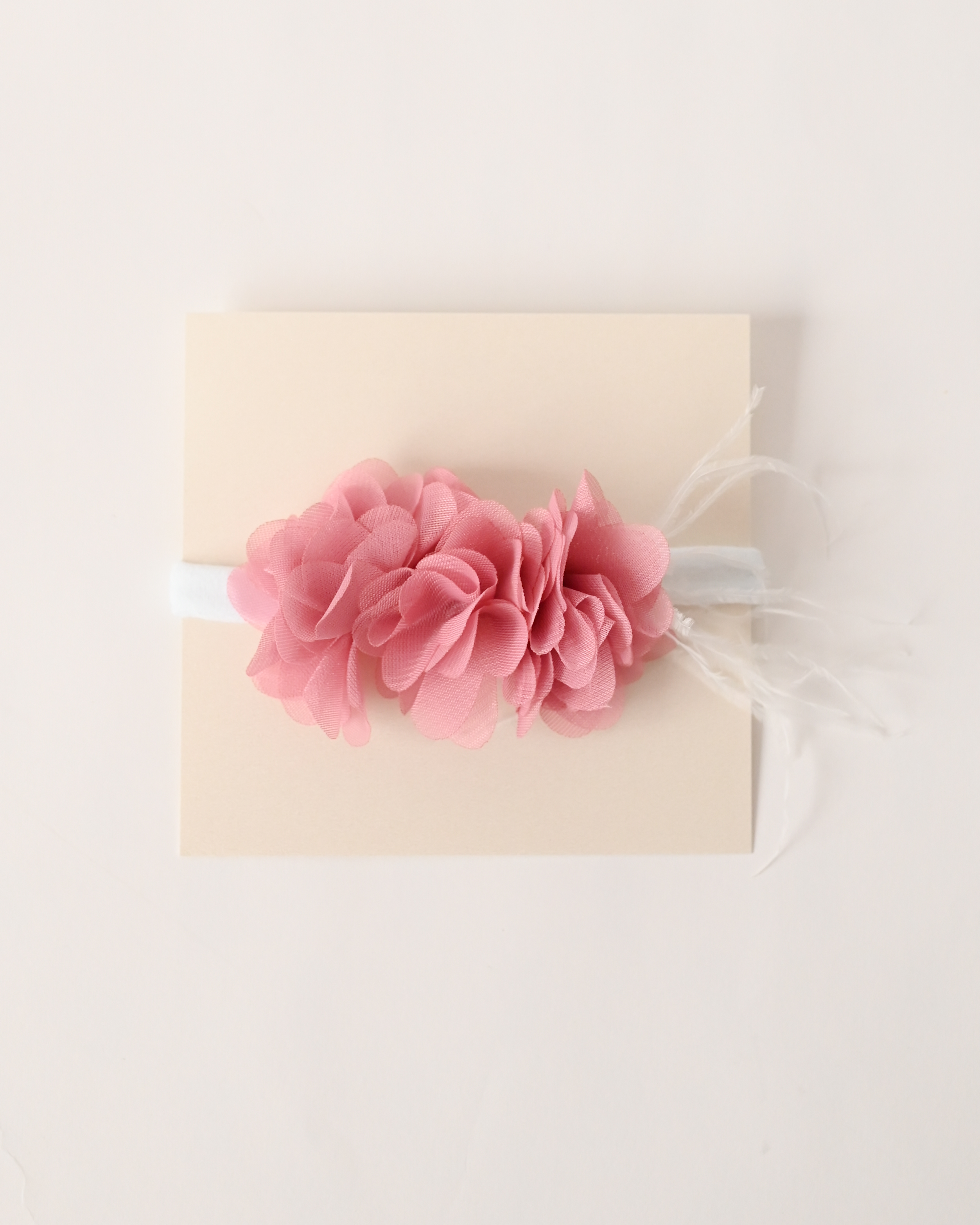 Galvajuostė kūdikiui "Beatričė" (rausva)