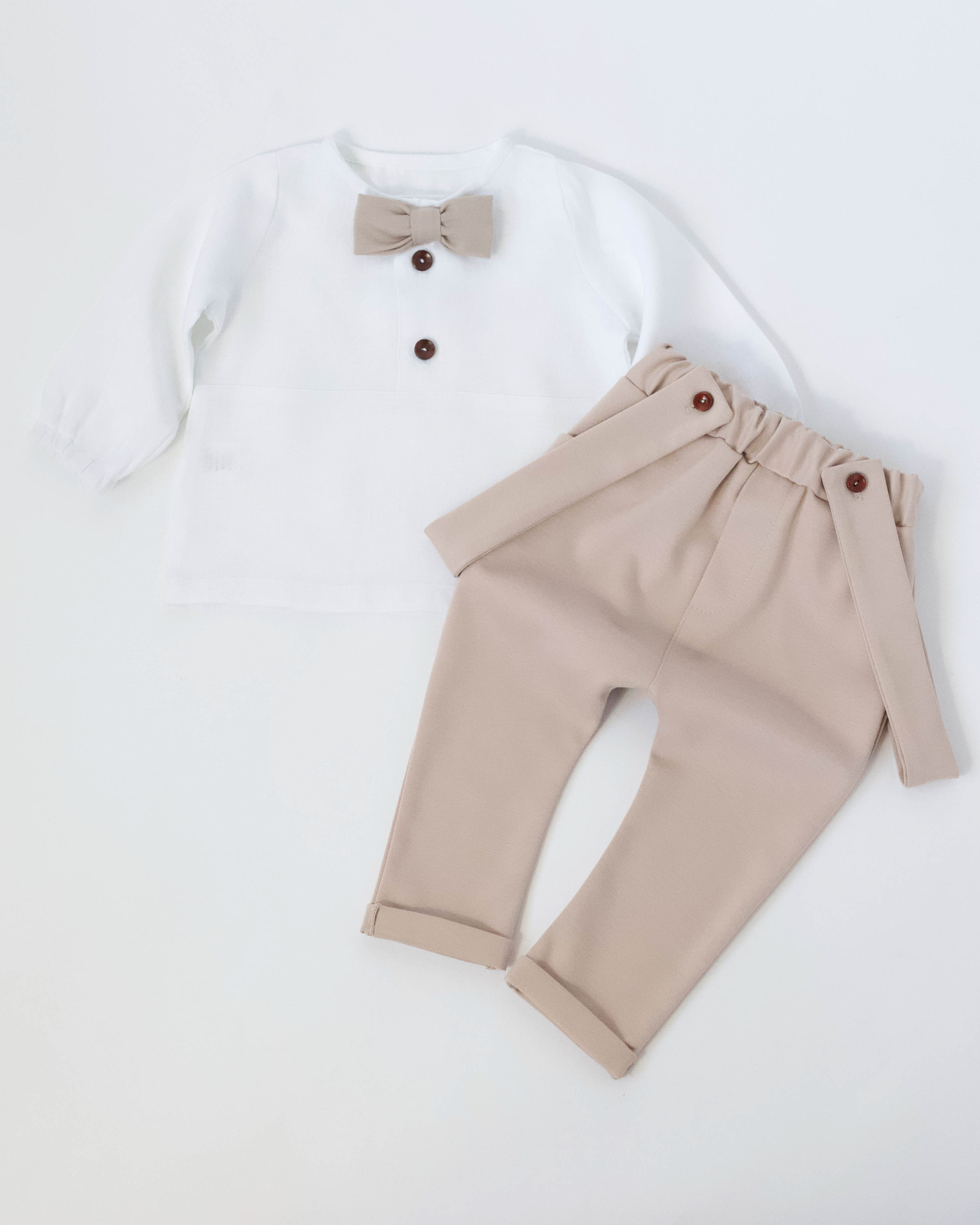 Krikšto kostiumėlis berniukui "Kasparas" (3dalių)