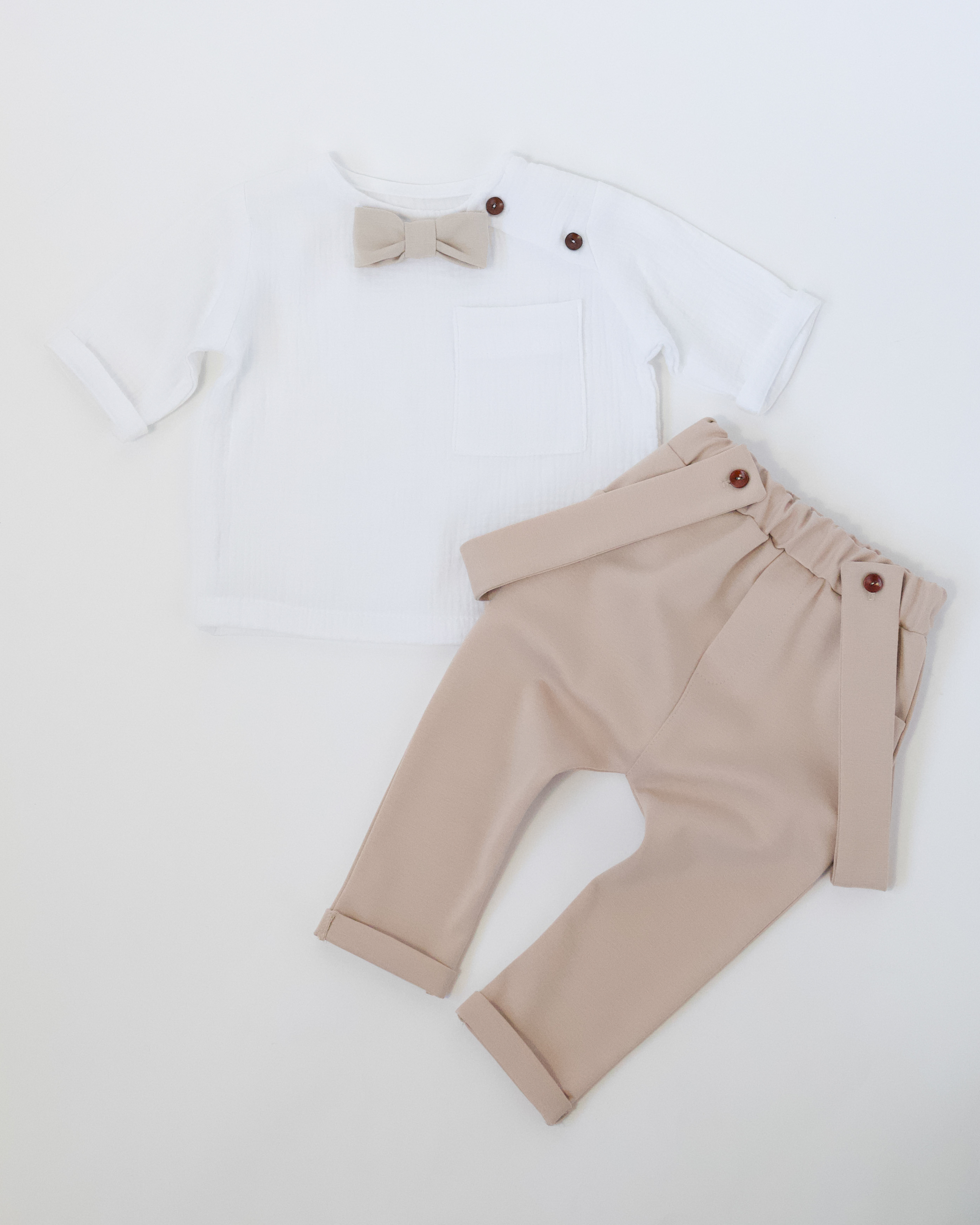 Kostiumėlis berniukui su muslino marškiniais "Baltaramiejus"