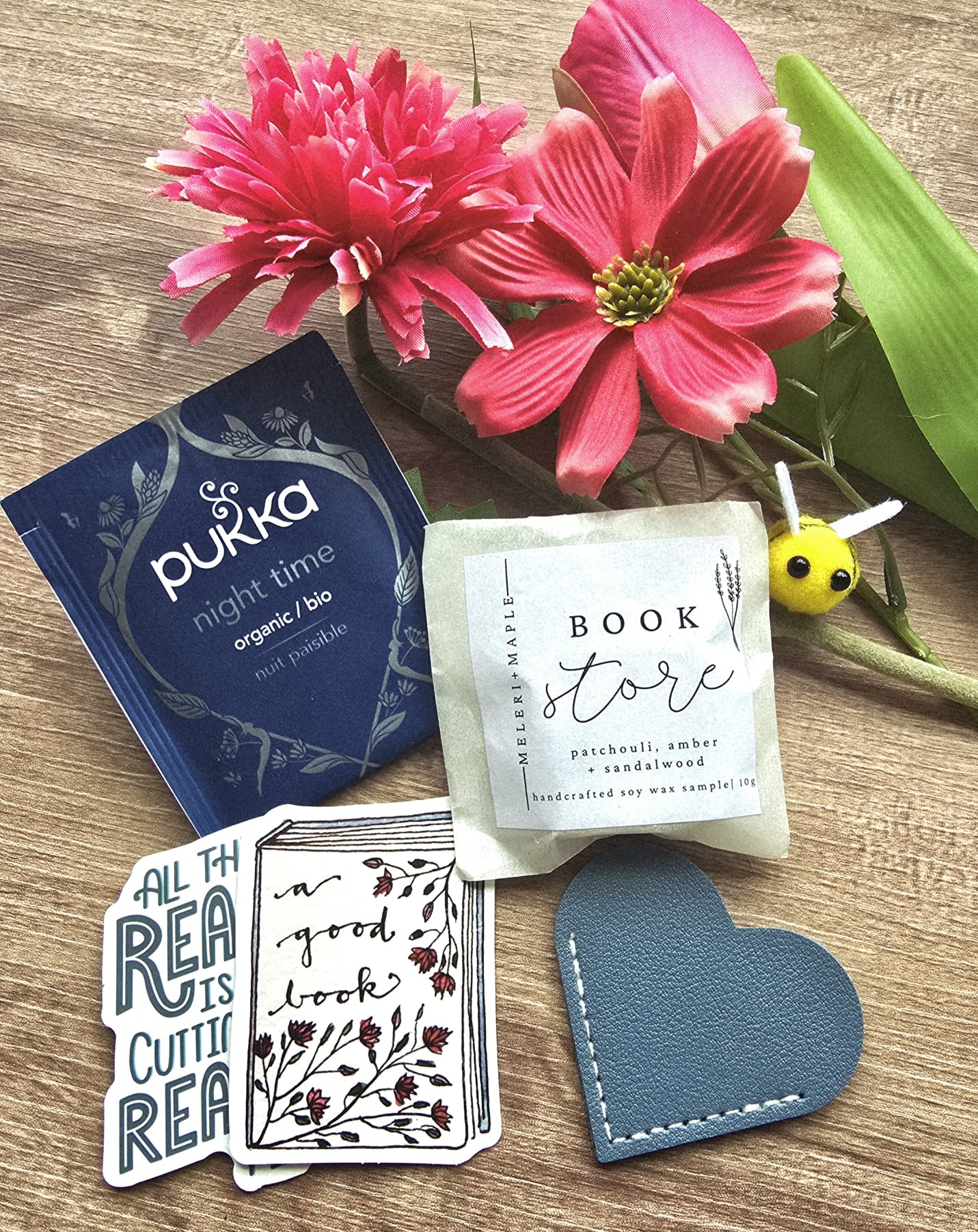 Book & Brew Bumbles Bag