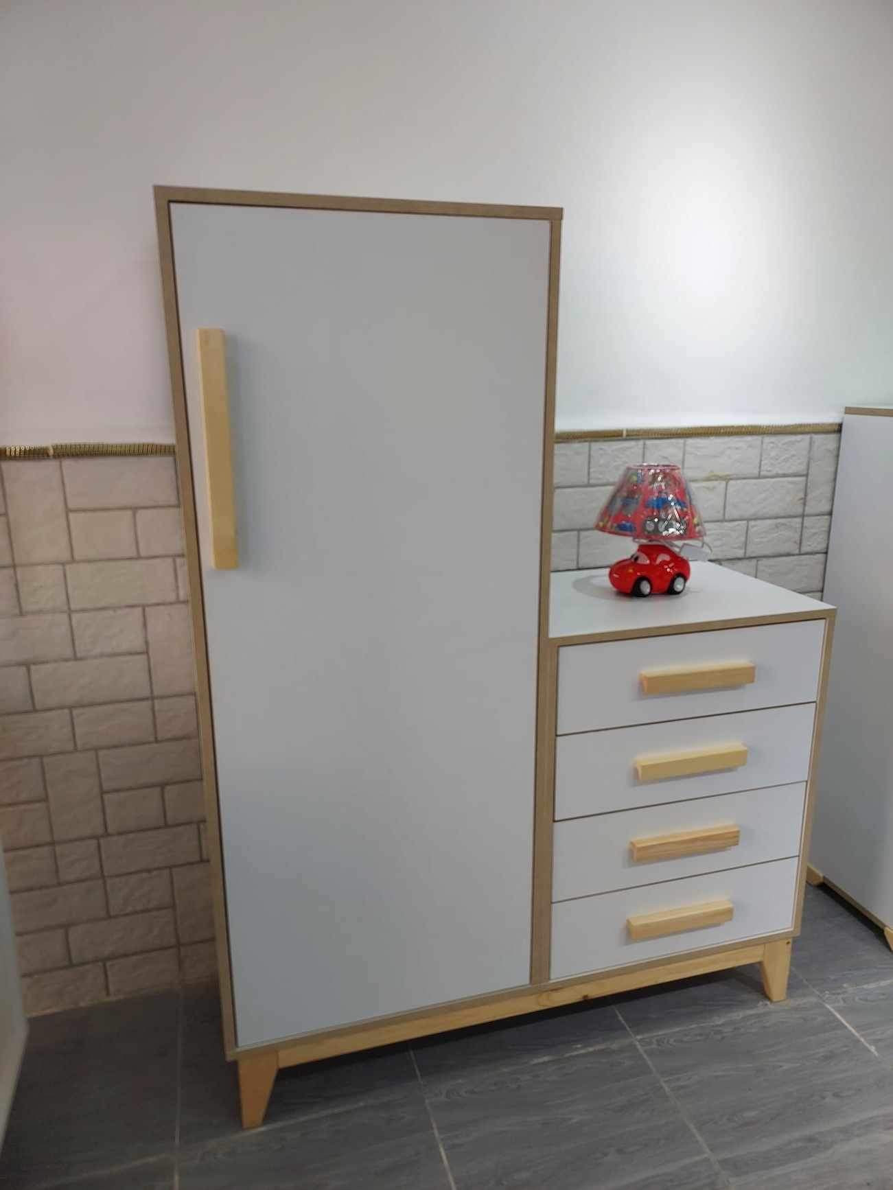 Meuble 2 en 1 armoire + commode 140cm x 140 cm x 40cm