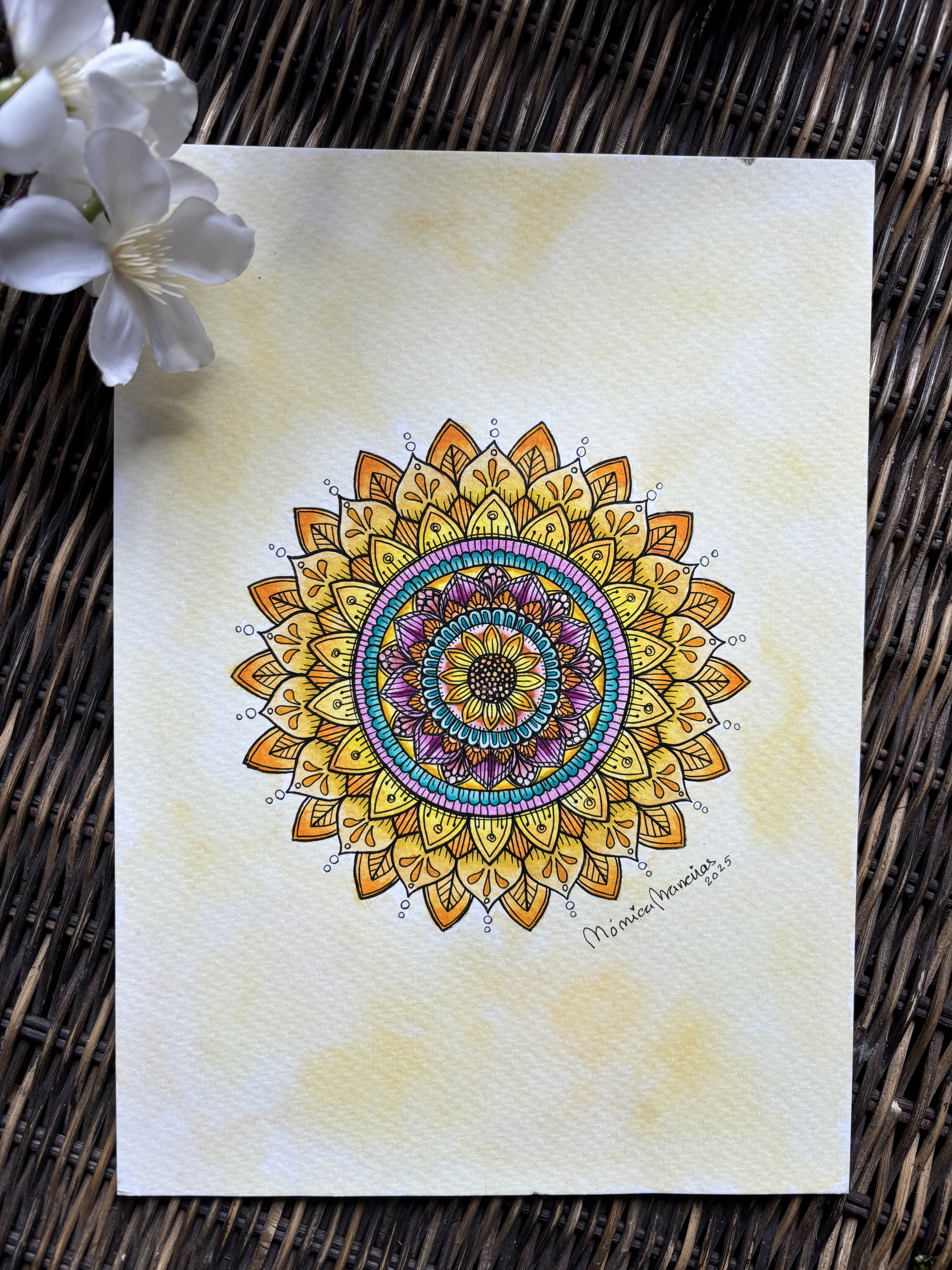 Mandala - "Expansão do Amor Divino" de: Mónica Maneiras