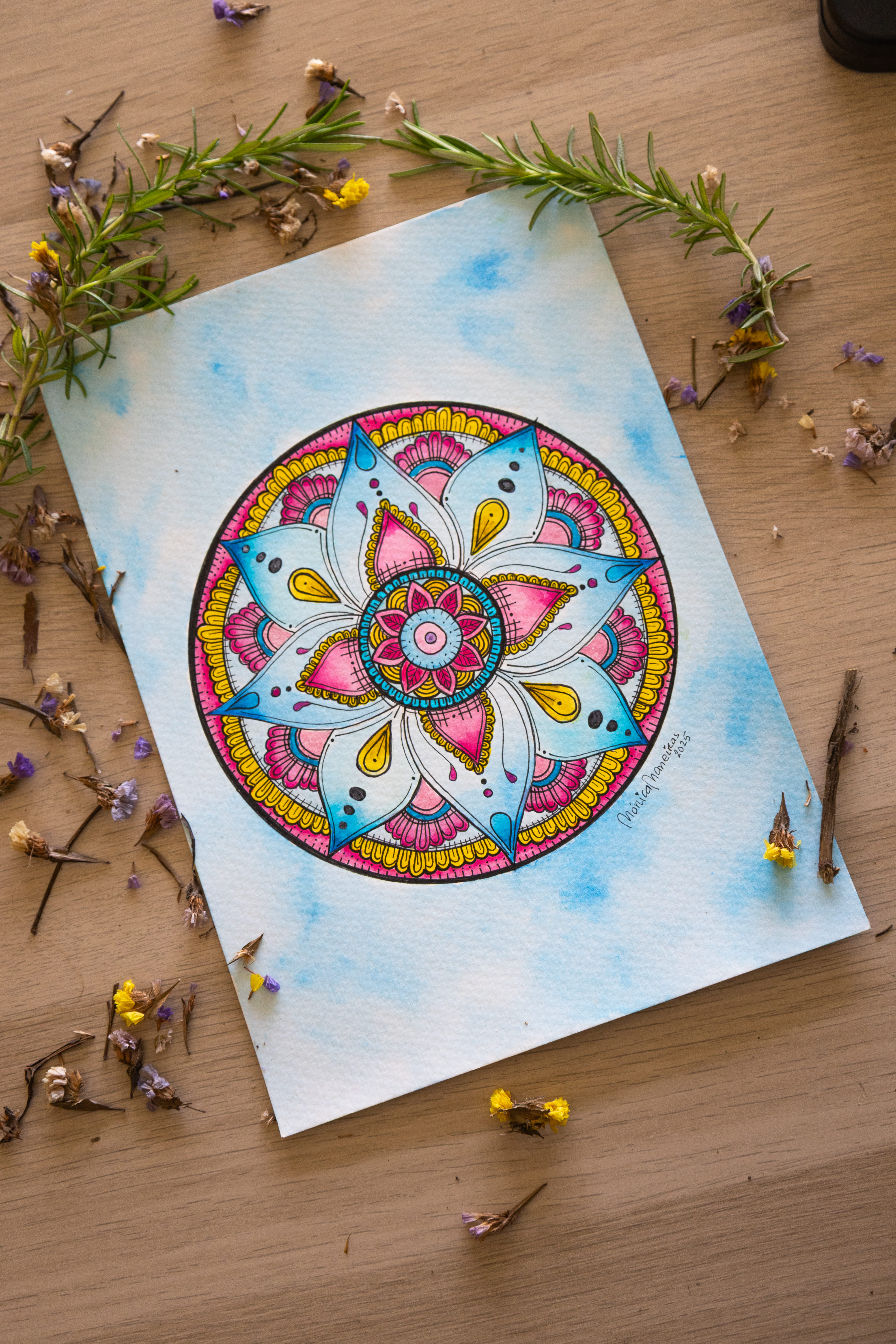 Mandala - " A calma que nutre o florescer " de: Mónica Maneiras