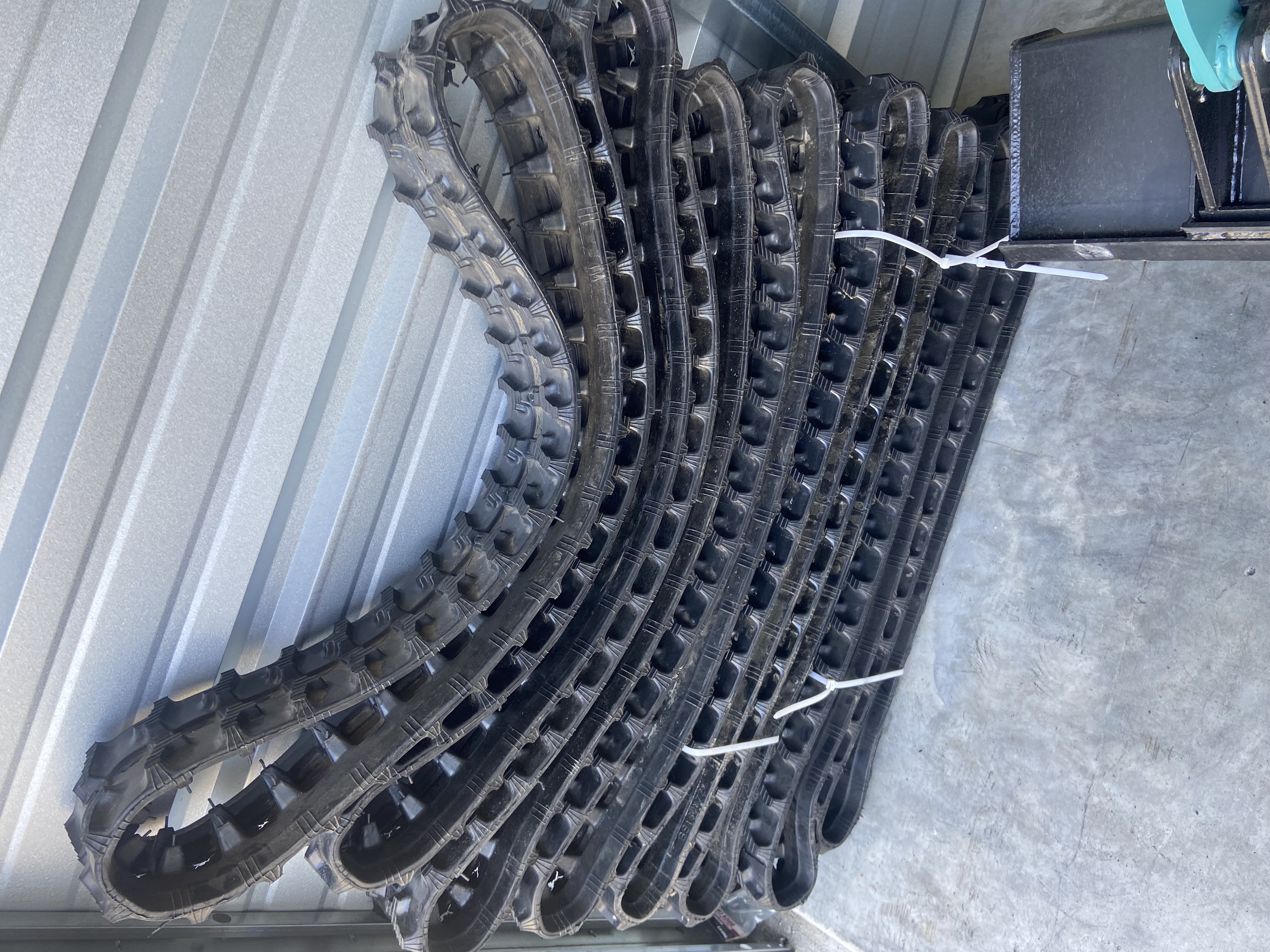 Anti Pop 1 Ton Skid and Excavator Tracks