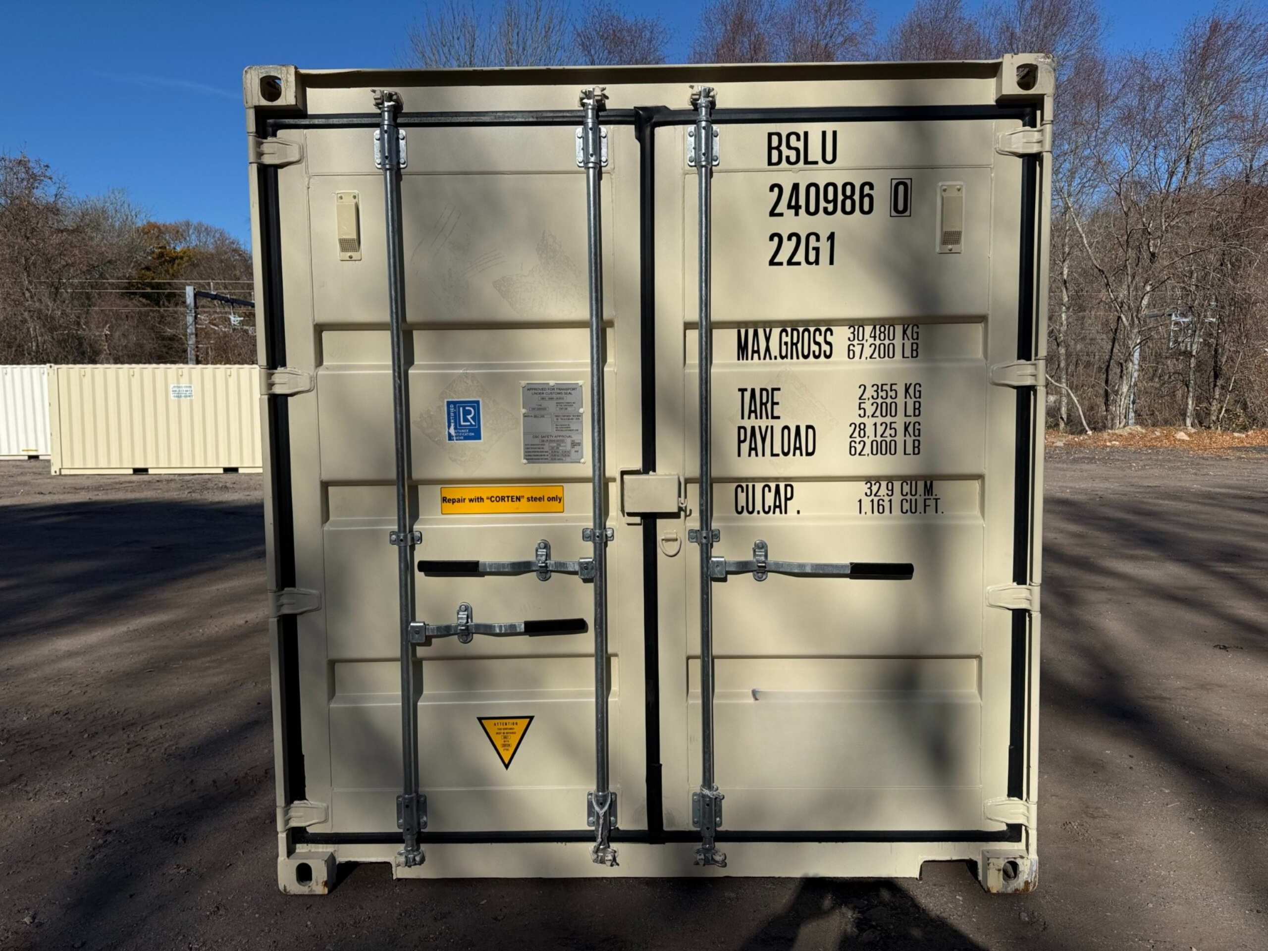 High-Quality Shipping Containers Available