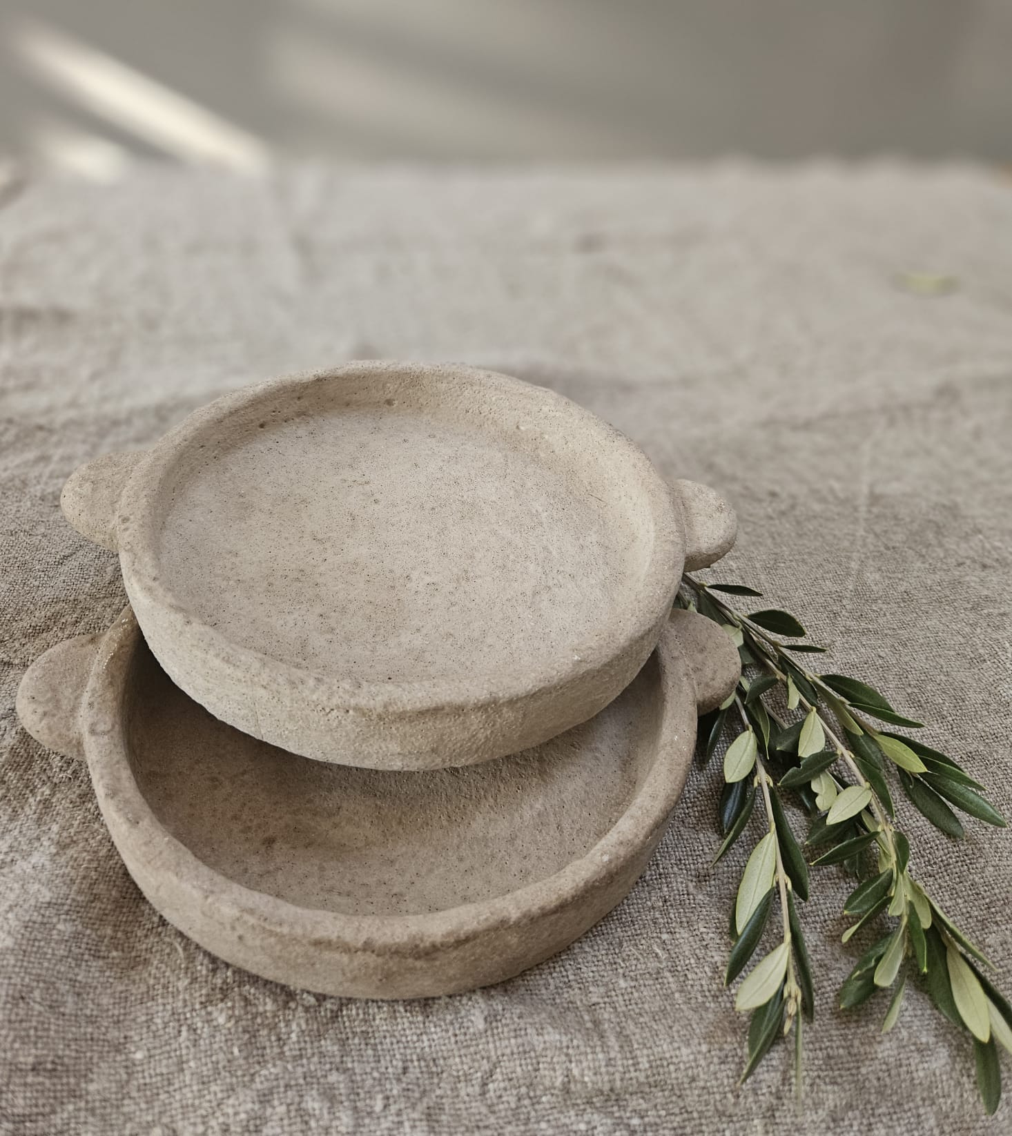 Rustieke stenen schalen