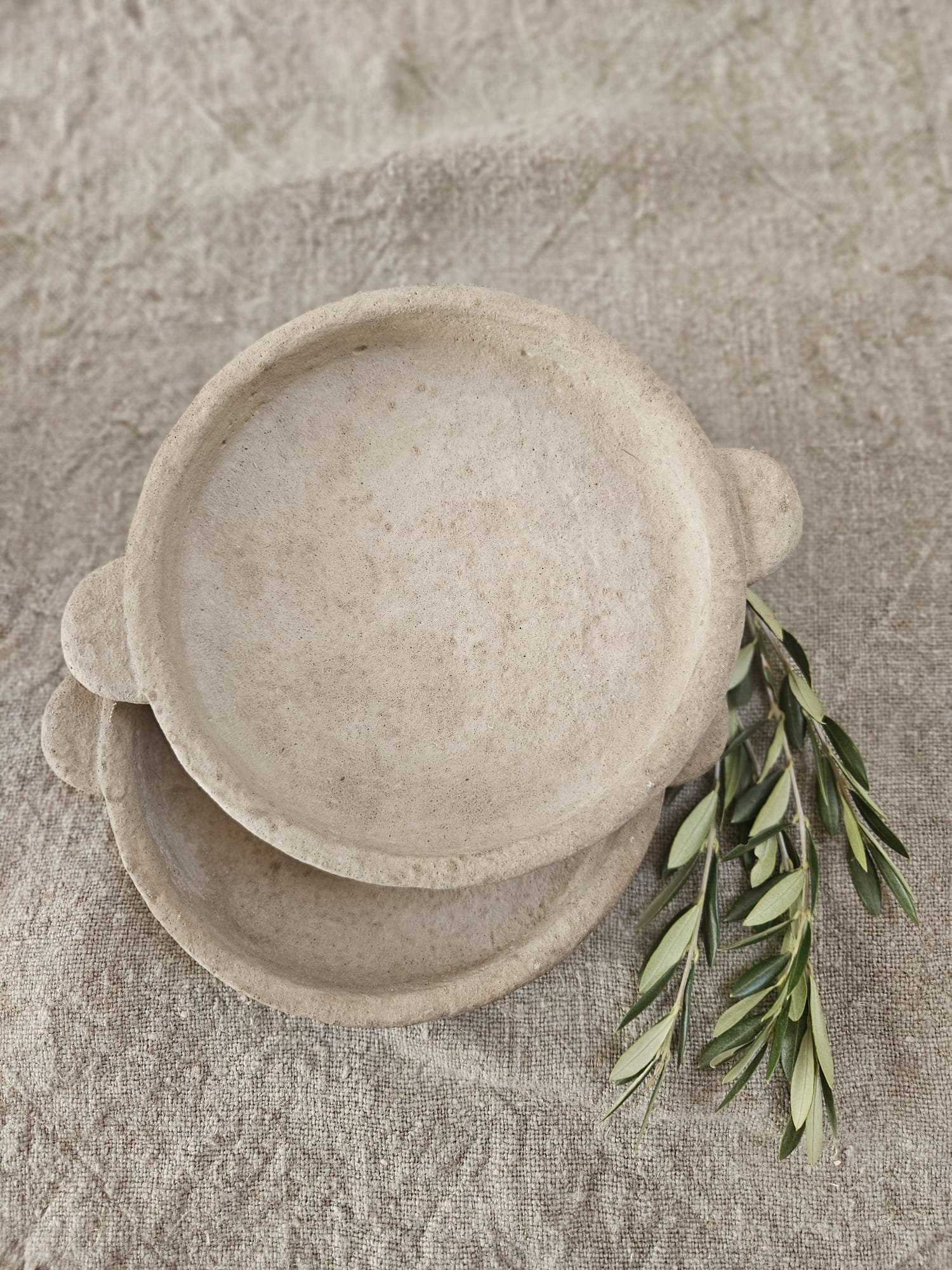 Rustieke stenen schalen